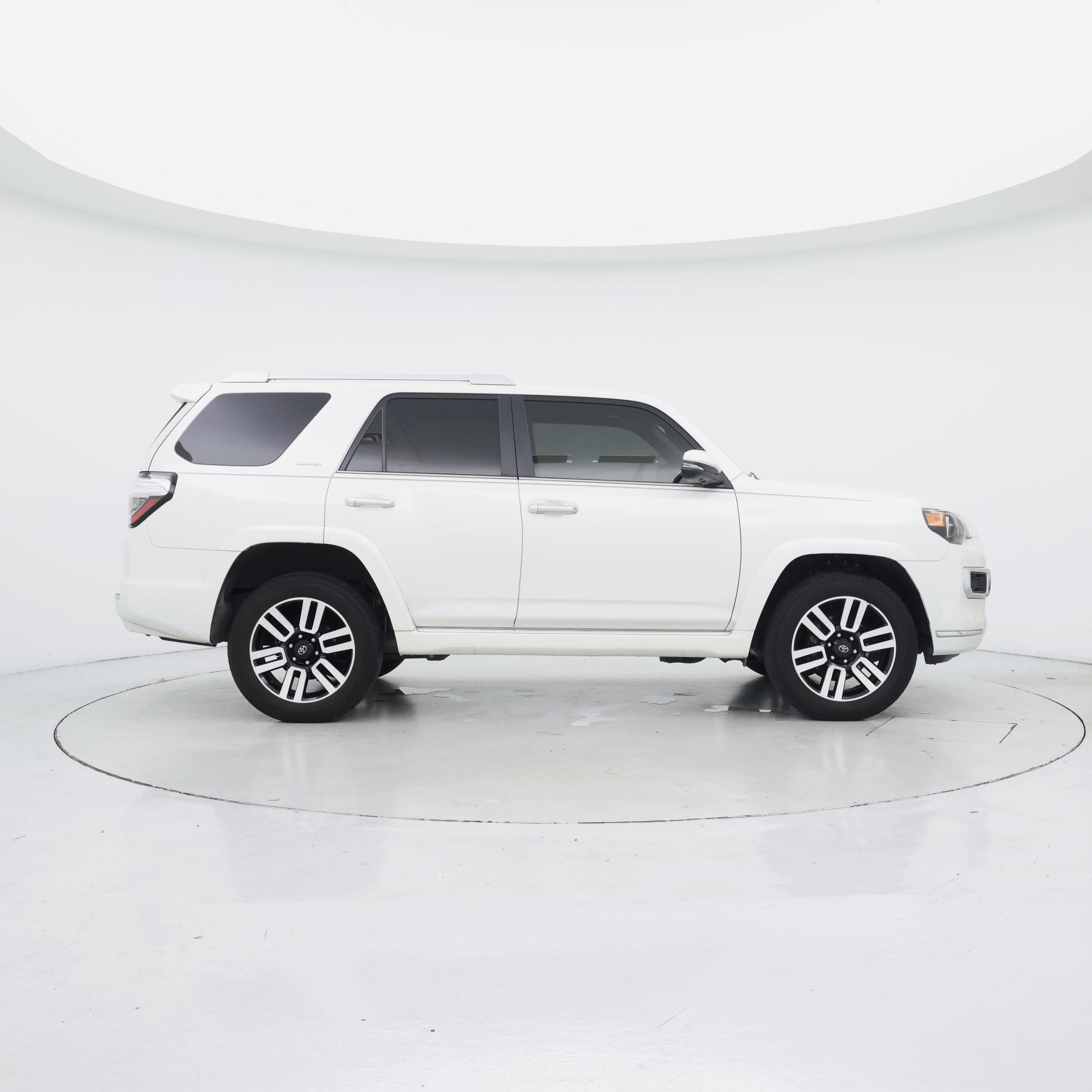 Thumbnail: 2022 Toyota 4Runner - 7