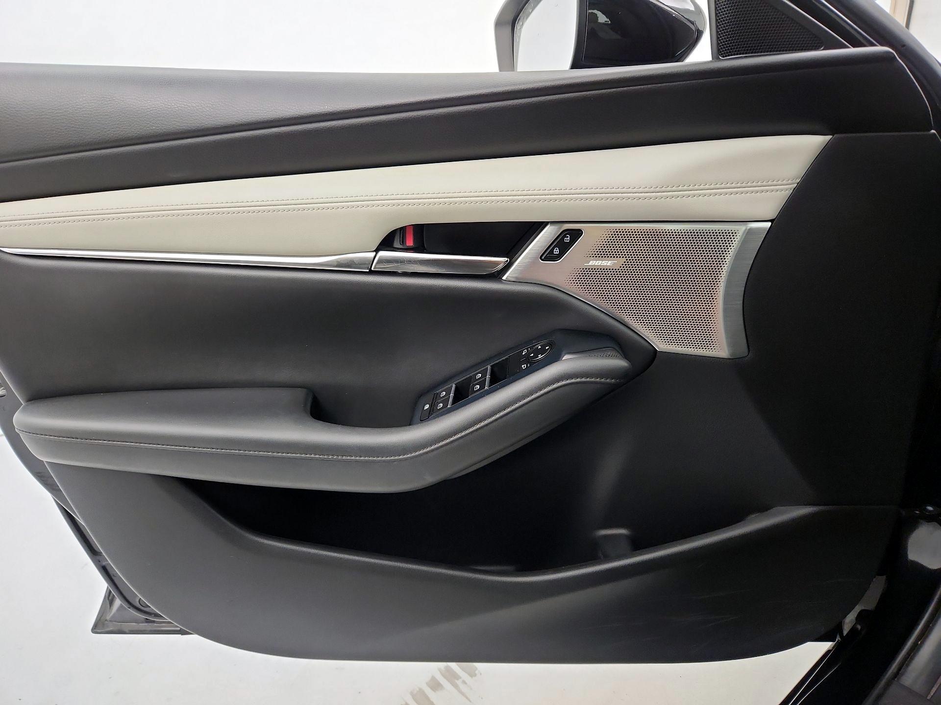 Thumbnail: 2021 Mazda Mazda3 - 12