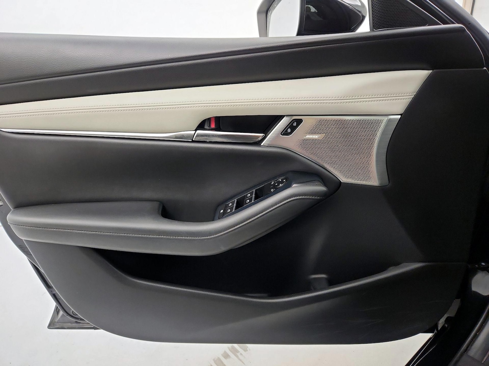 2021 Mazda Mazda3 Premium - Photo 13