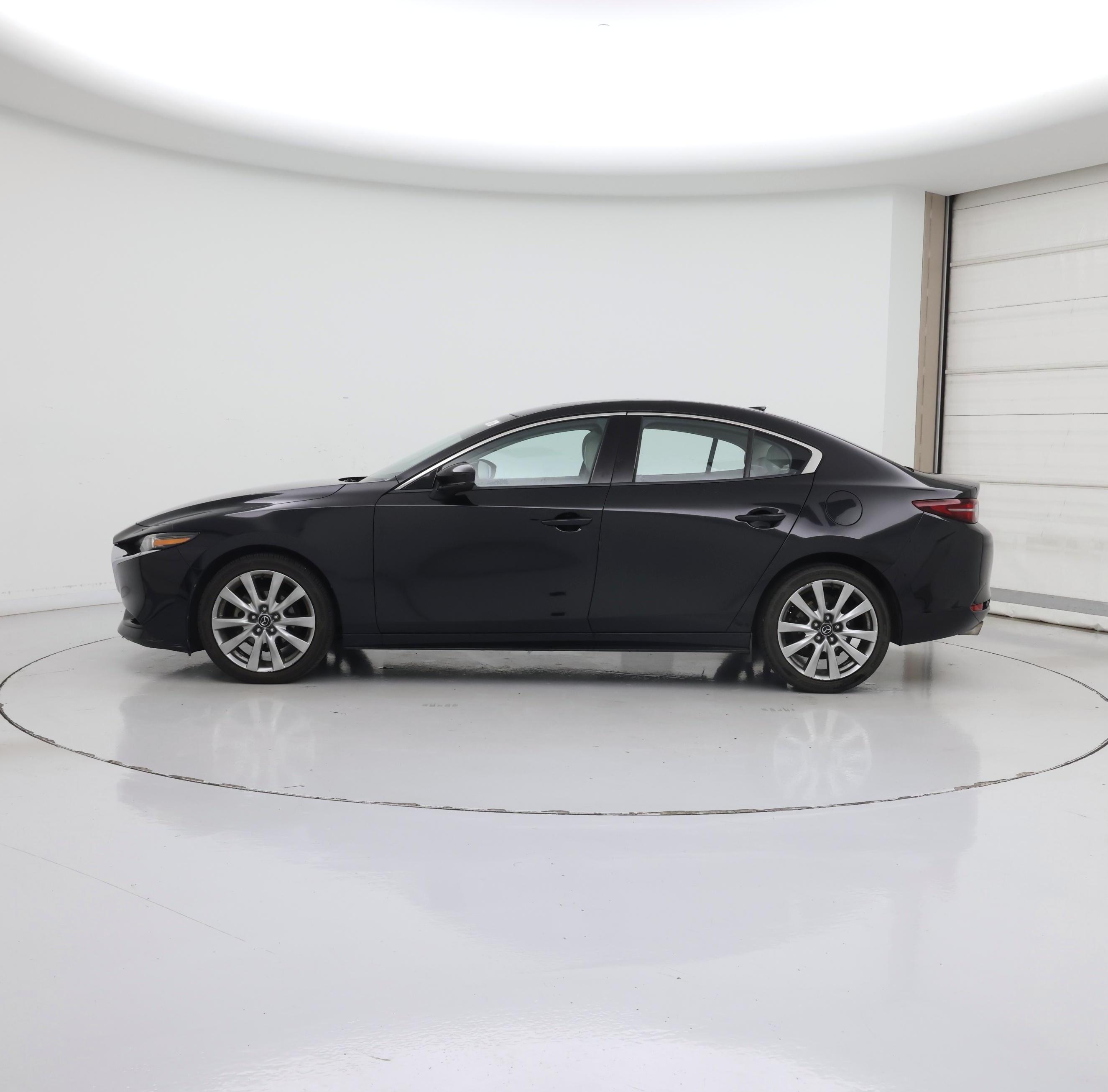 Thumbnail: 2021 Mazda Mazda3 - 3