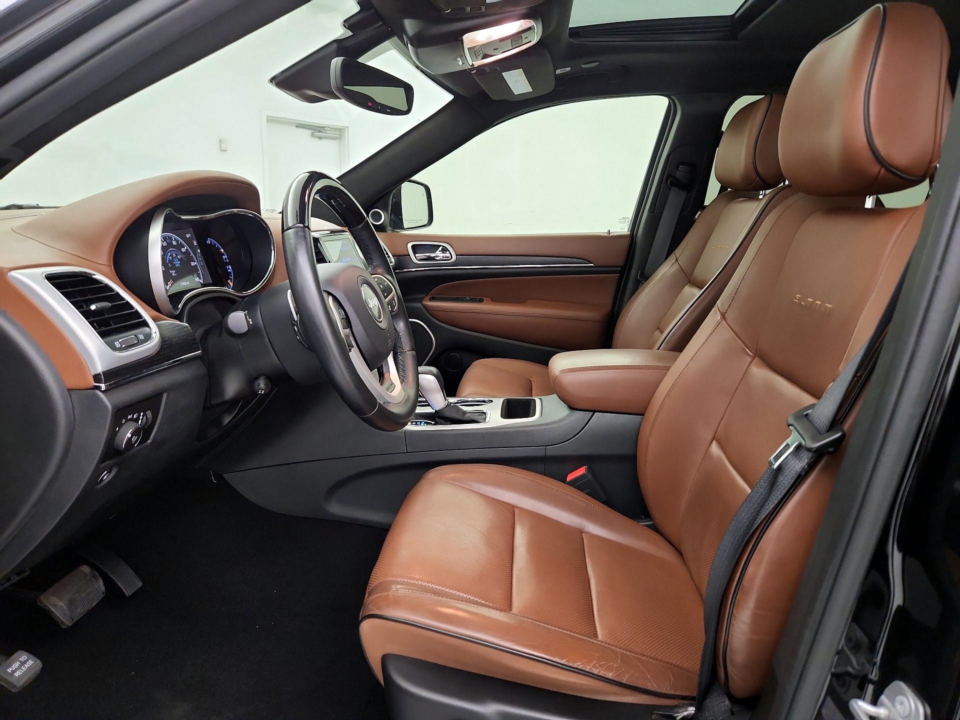 Thumbnail: 2019 Jeep Grand Cherokee - 11