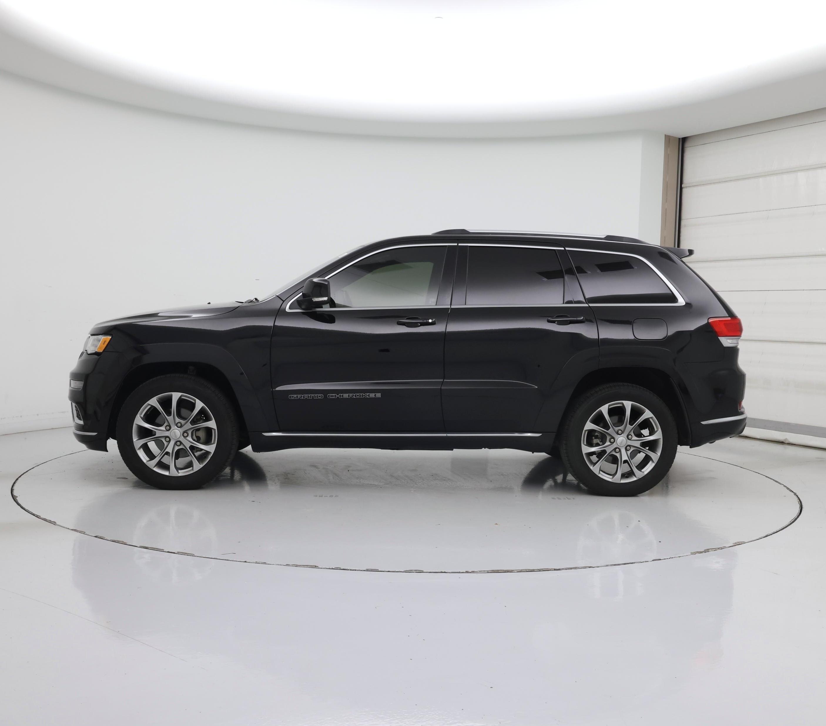 Thumbnail: 2019 Jeep Grand Cherokee - 3