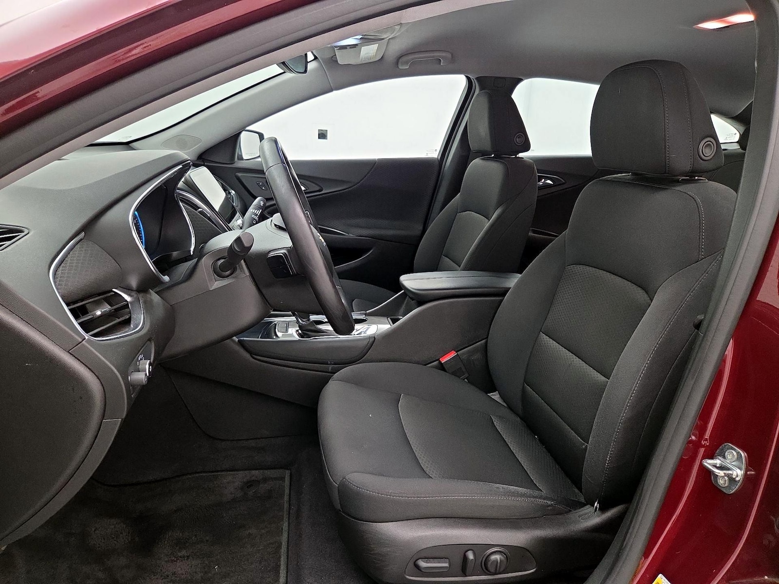 Power Seat(s) & Side Airbags