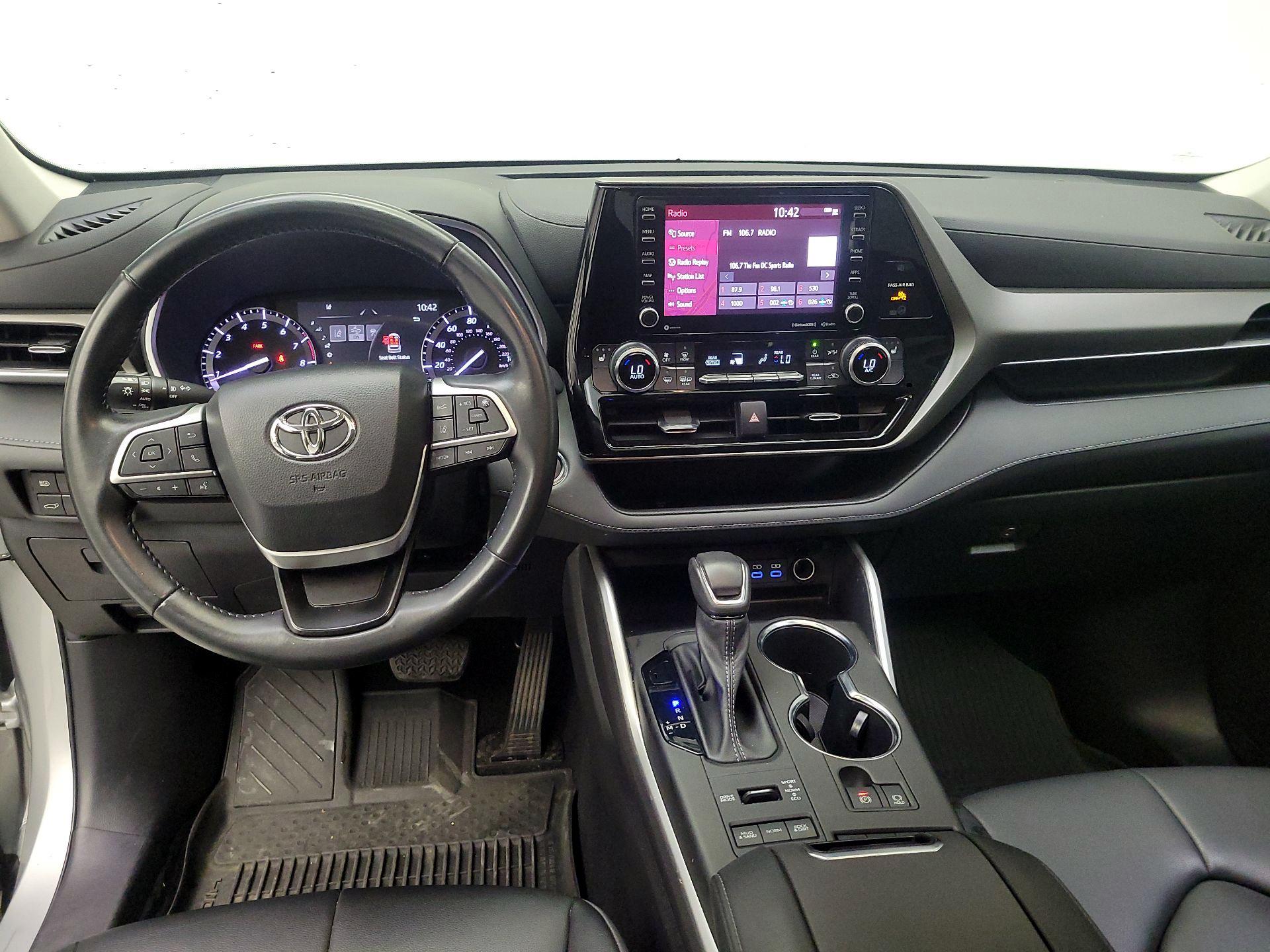 Thumbnail: 2022 Toyota Highlander - 9