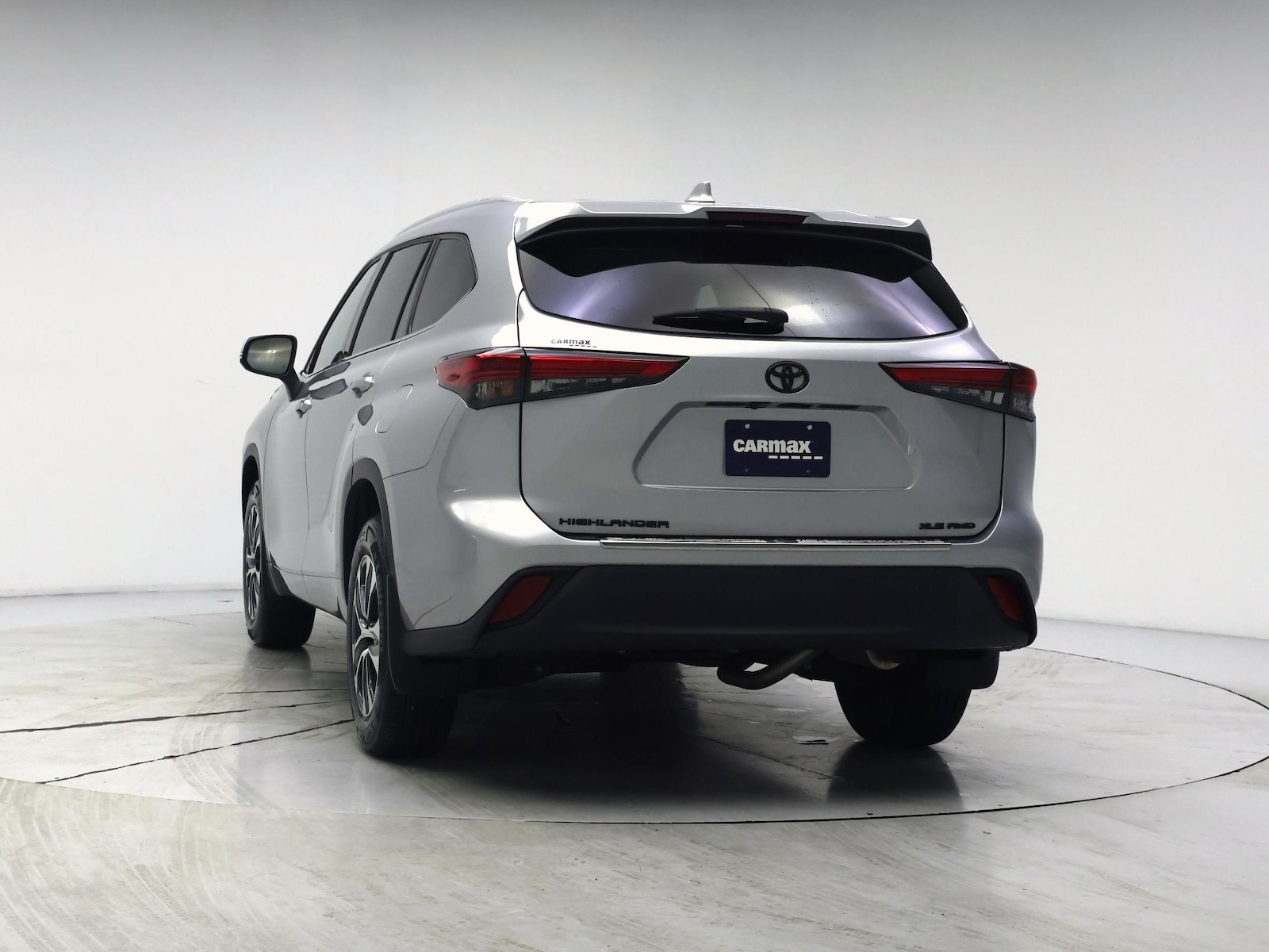 2022 Toyota Highlander XLE - Photo 7
