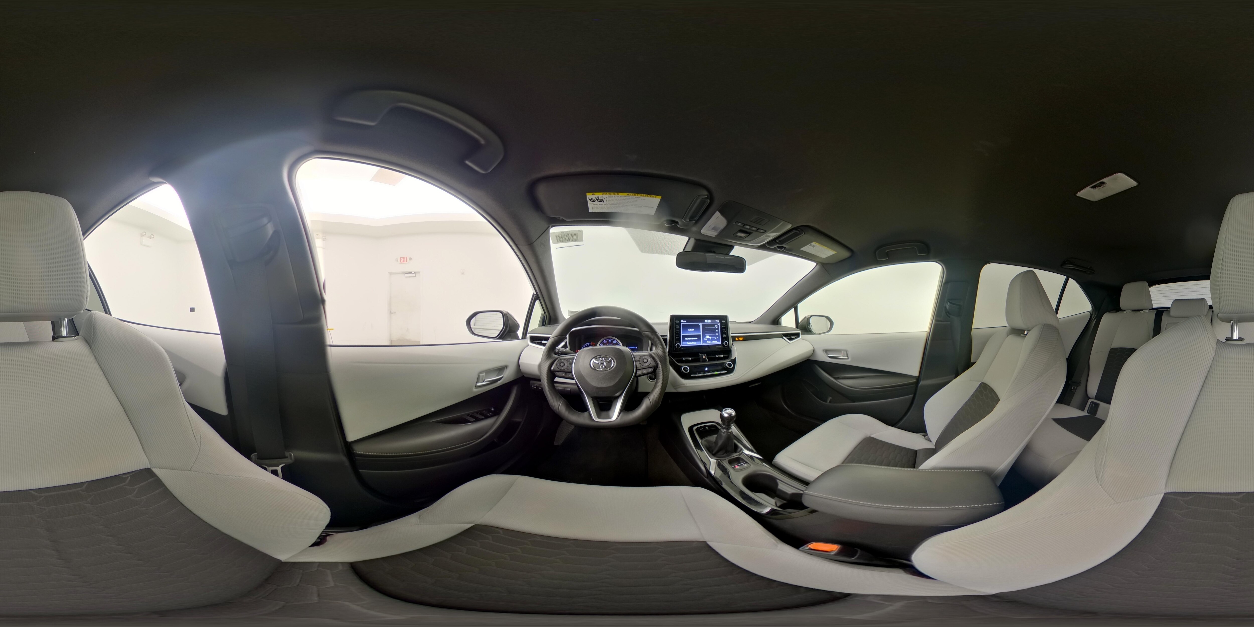 2020 Toyota Corolla Hatchback SE - Photo 25