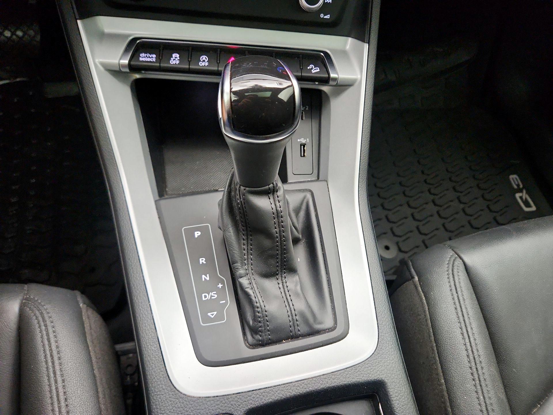 Thumbnail: 2021 Audi Q3 - 17