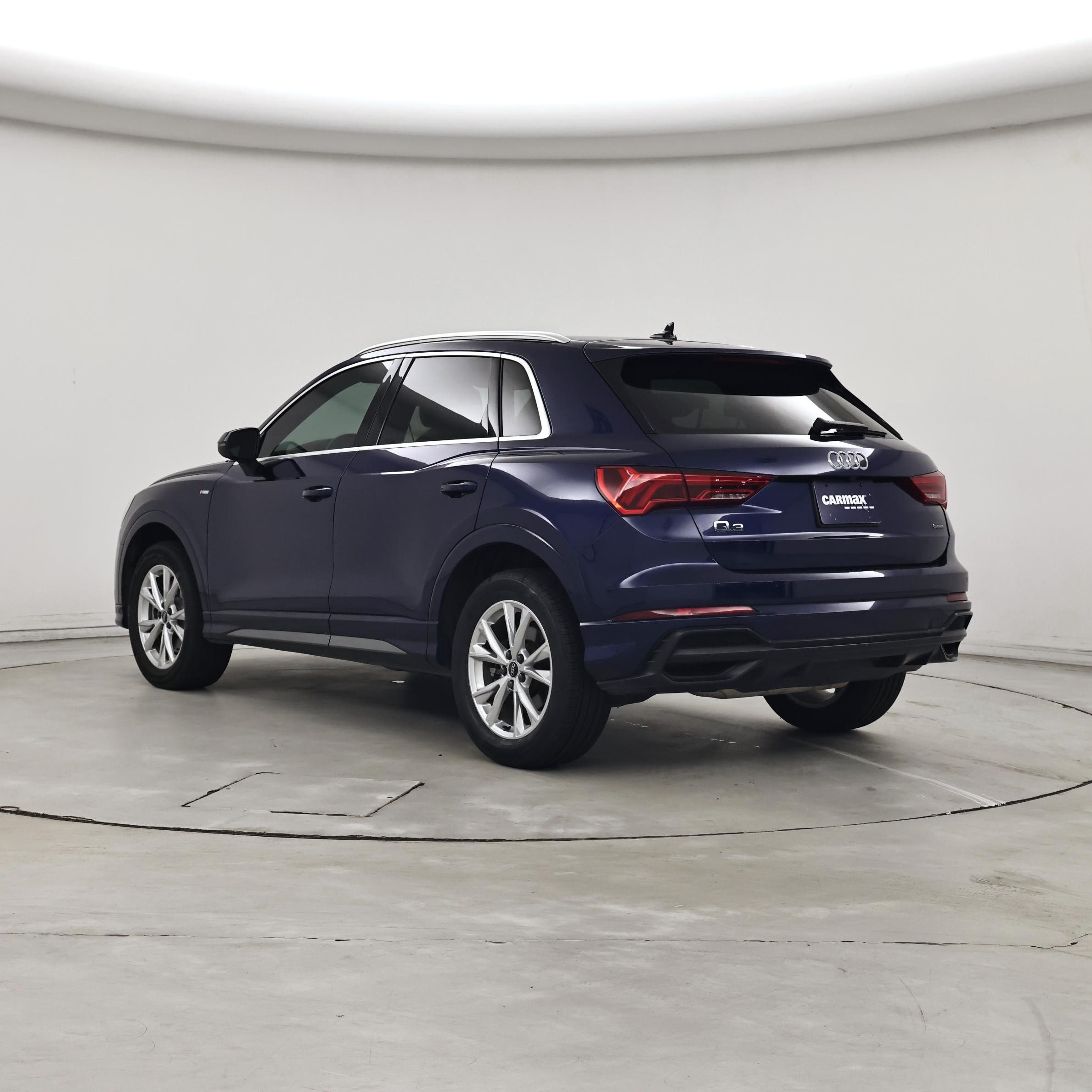 Thumbnail: 2021 Audi Q3 - 2
