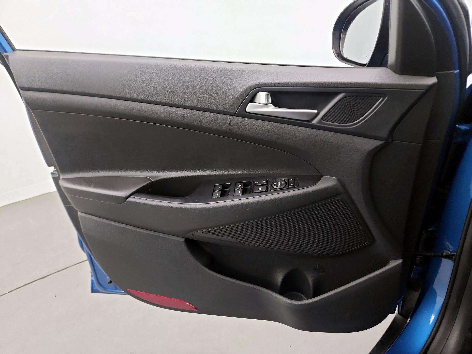 Thumbnail: 2020 Hyundai Tucson - 12