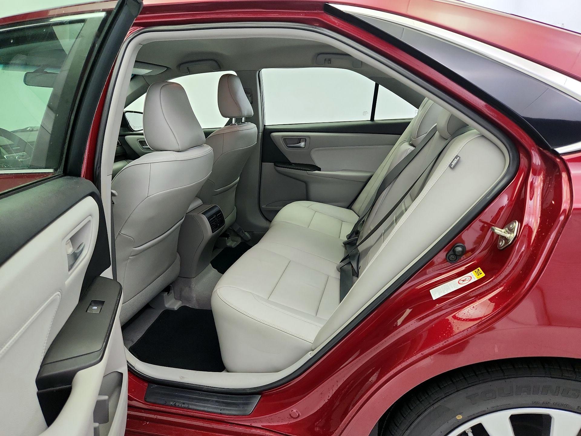 Thumbnail: 2015 Toyota Camry - 19