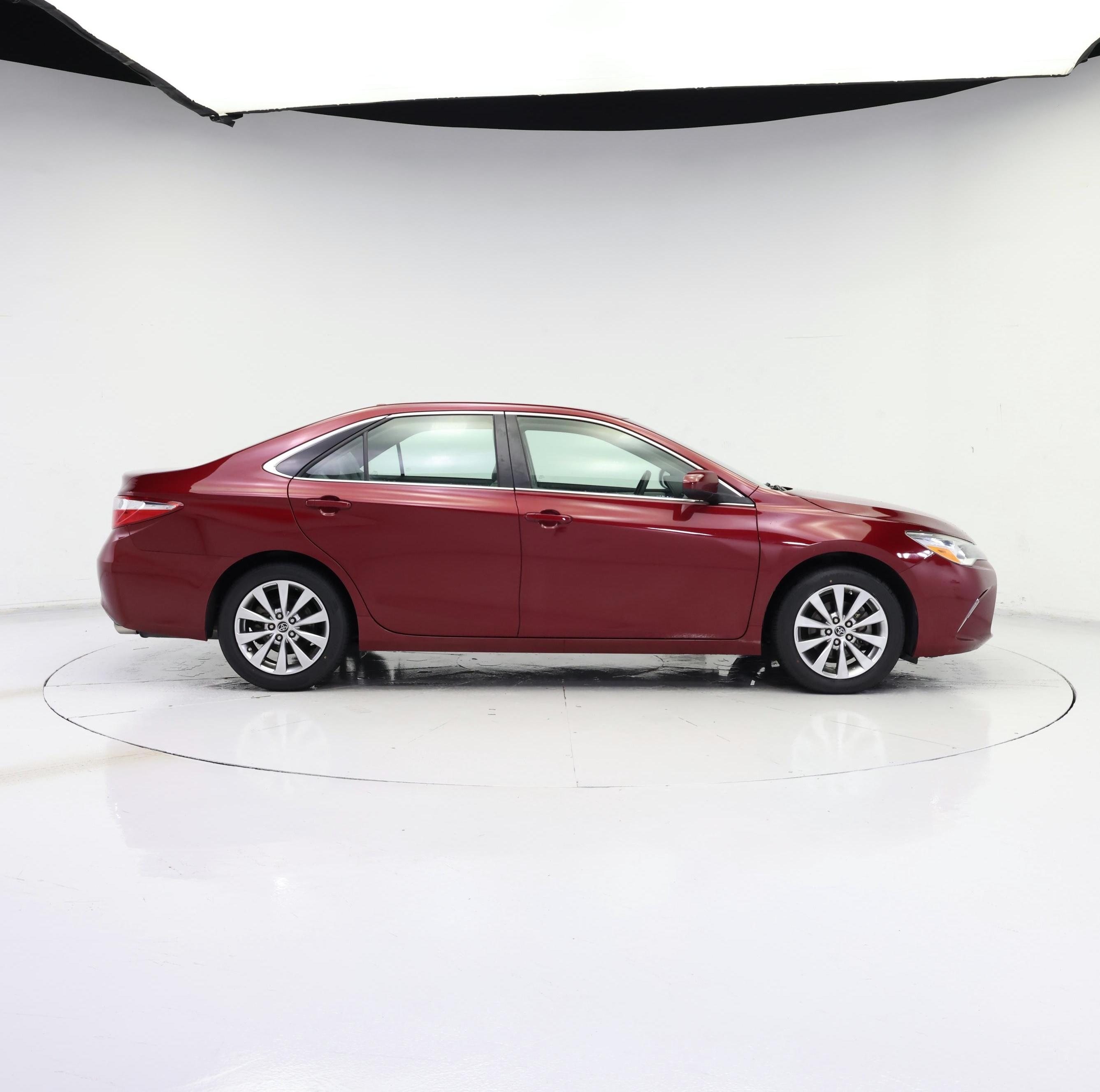 Thumbnail: 2015 Toyota Camry - 7