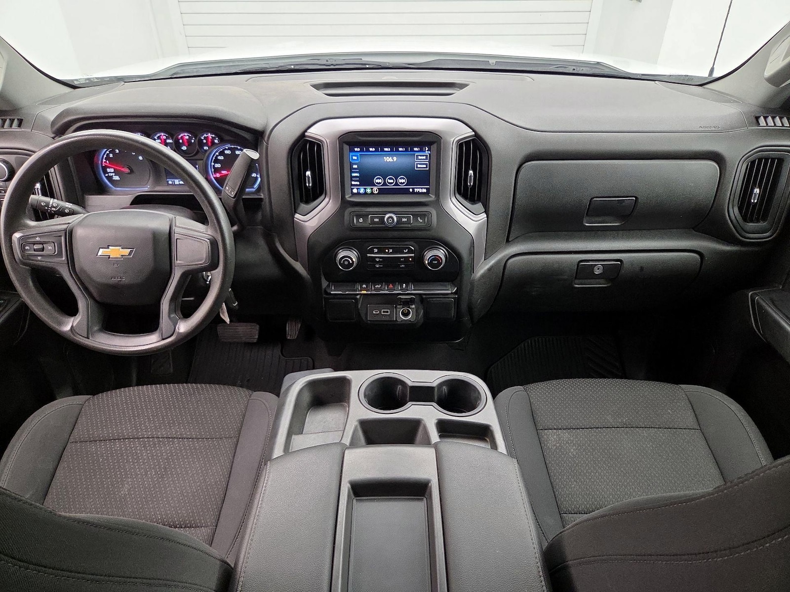 2022 Chevrolet Silverado 1500 Limited Custom - Photo 10