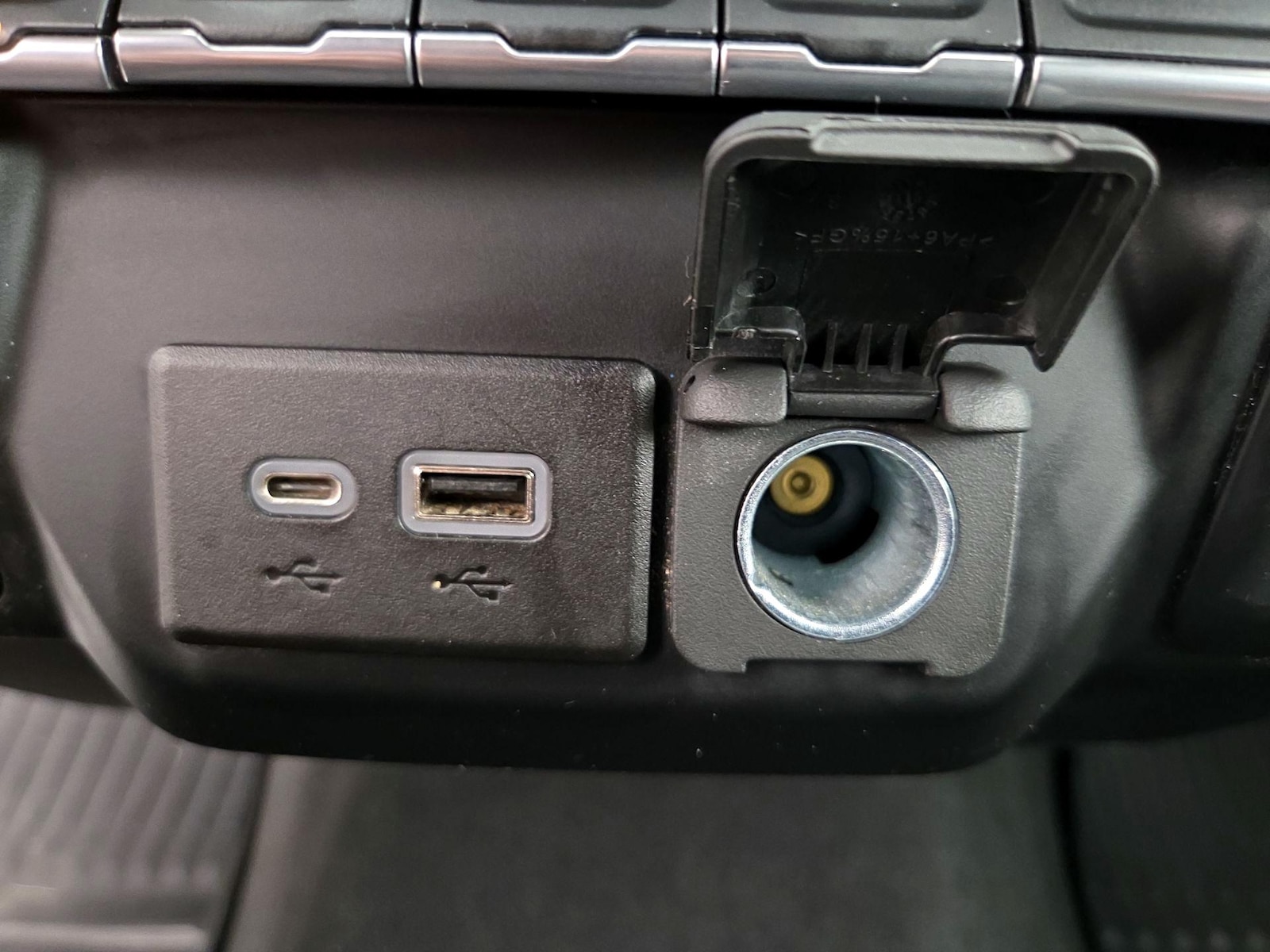2022 Chevrolet Silverado 1500 Limited Custom - Photo 19