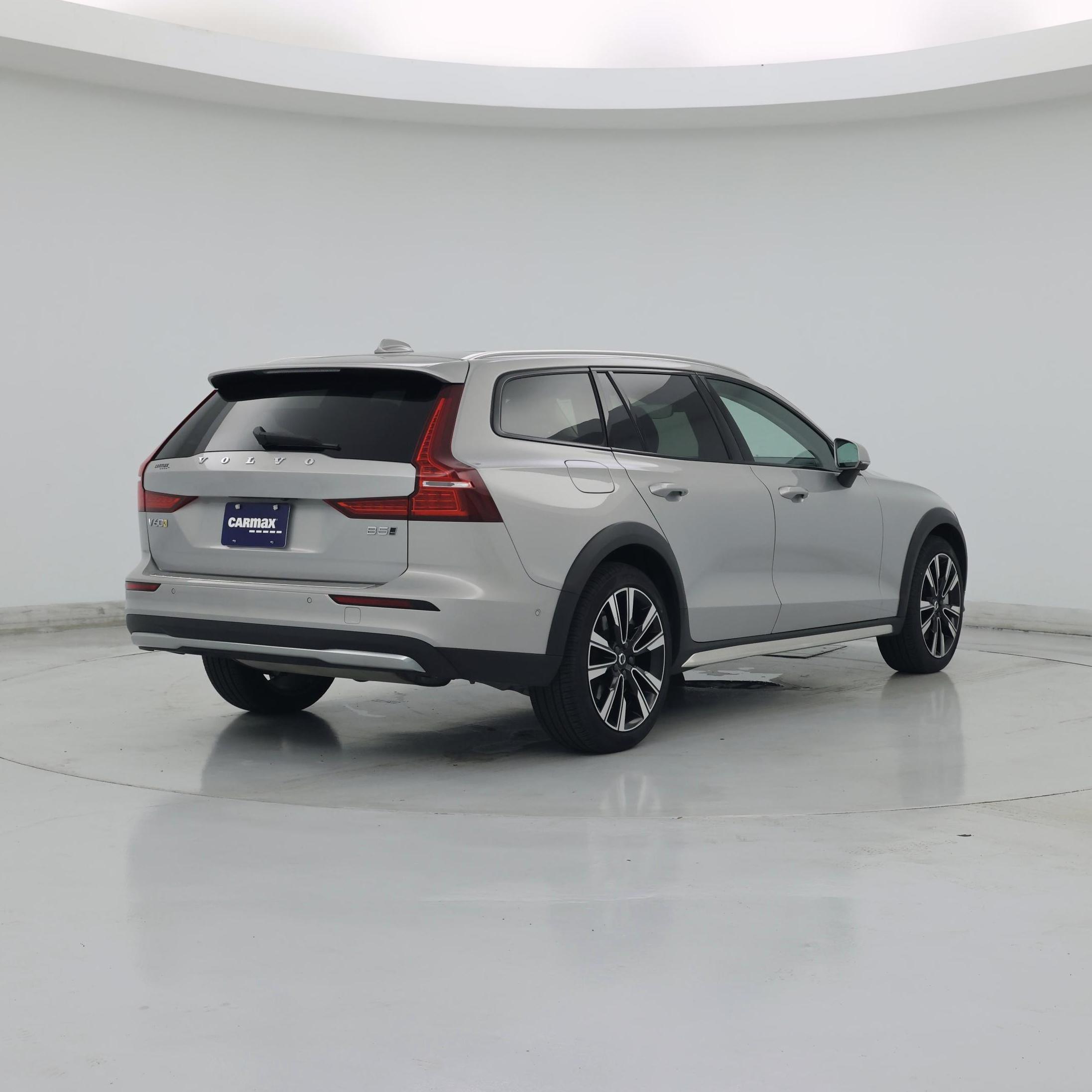 Thumbnail: 2024 Volvo S60 - 8