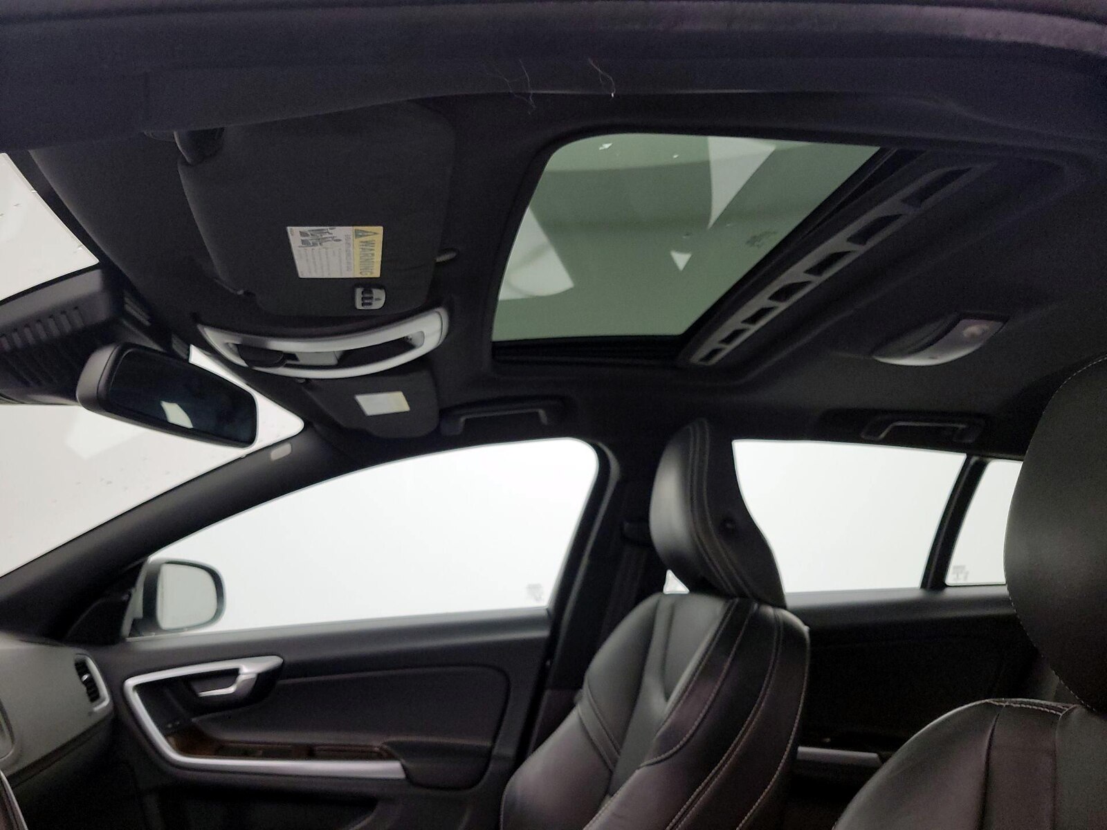 Sunroof(s) & Overhead Airbags