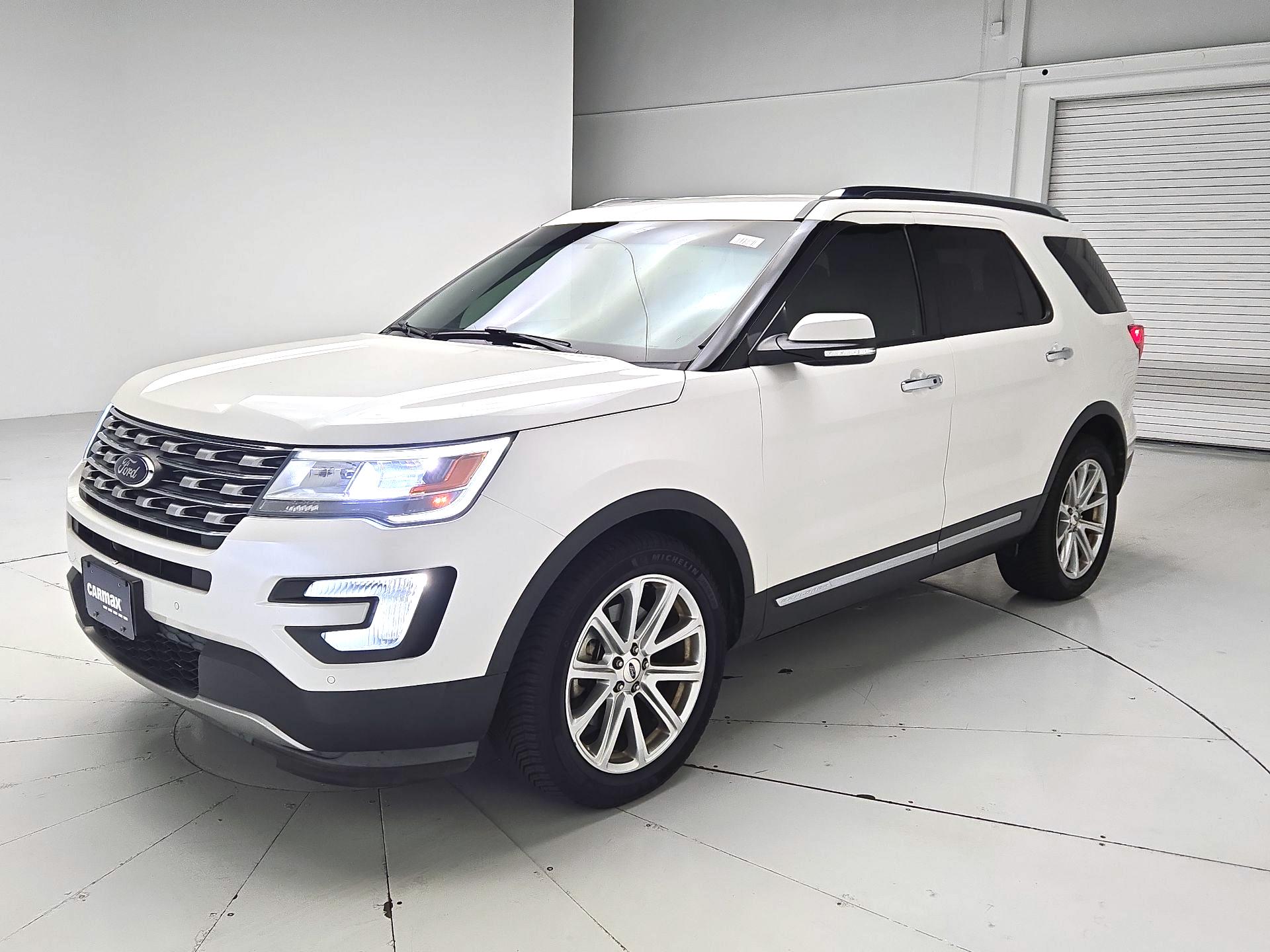 Thumbnail: 2016 Ford Explorer - 3