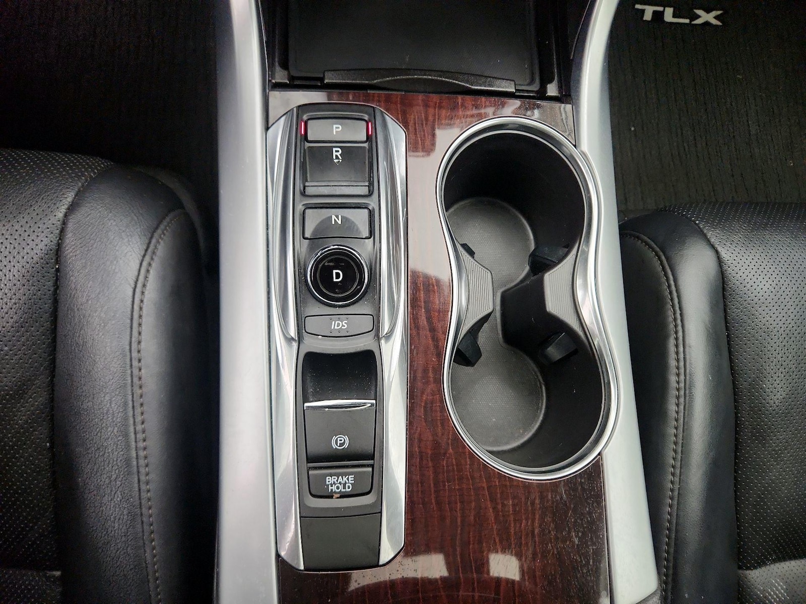 2016 Acura TLX Technology Package - Photo 18