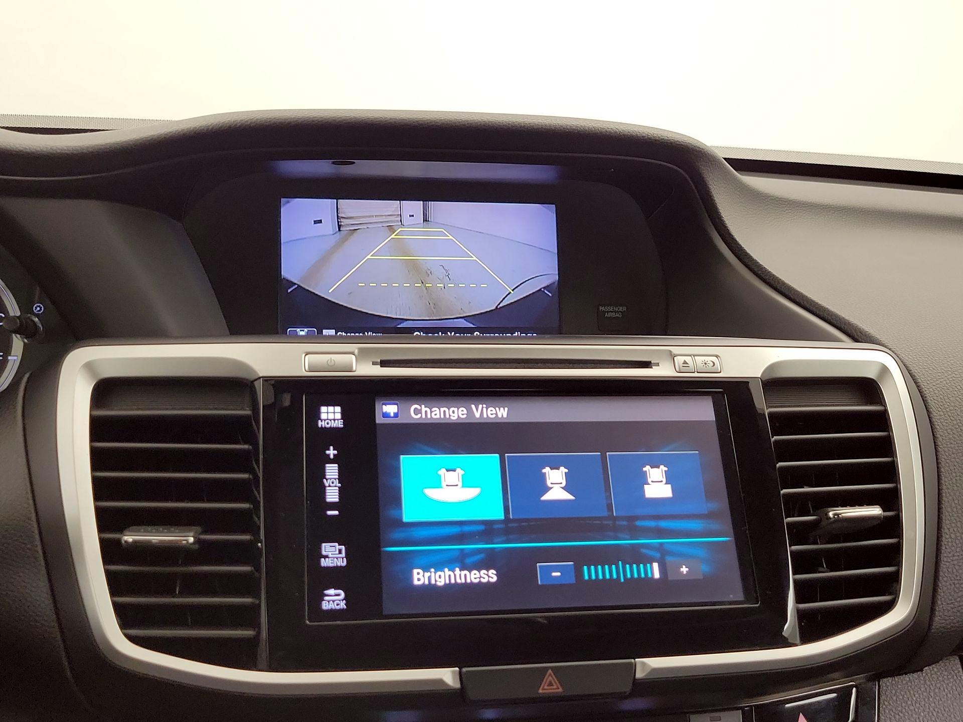 Thumbnail: 2016 Honda Accord - 12