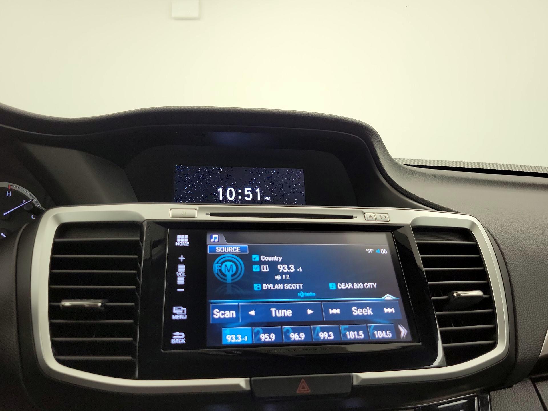 Thumbnail: 2016 Honda Accord - 13