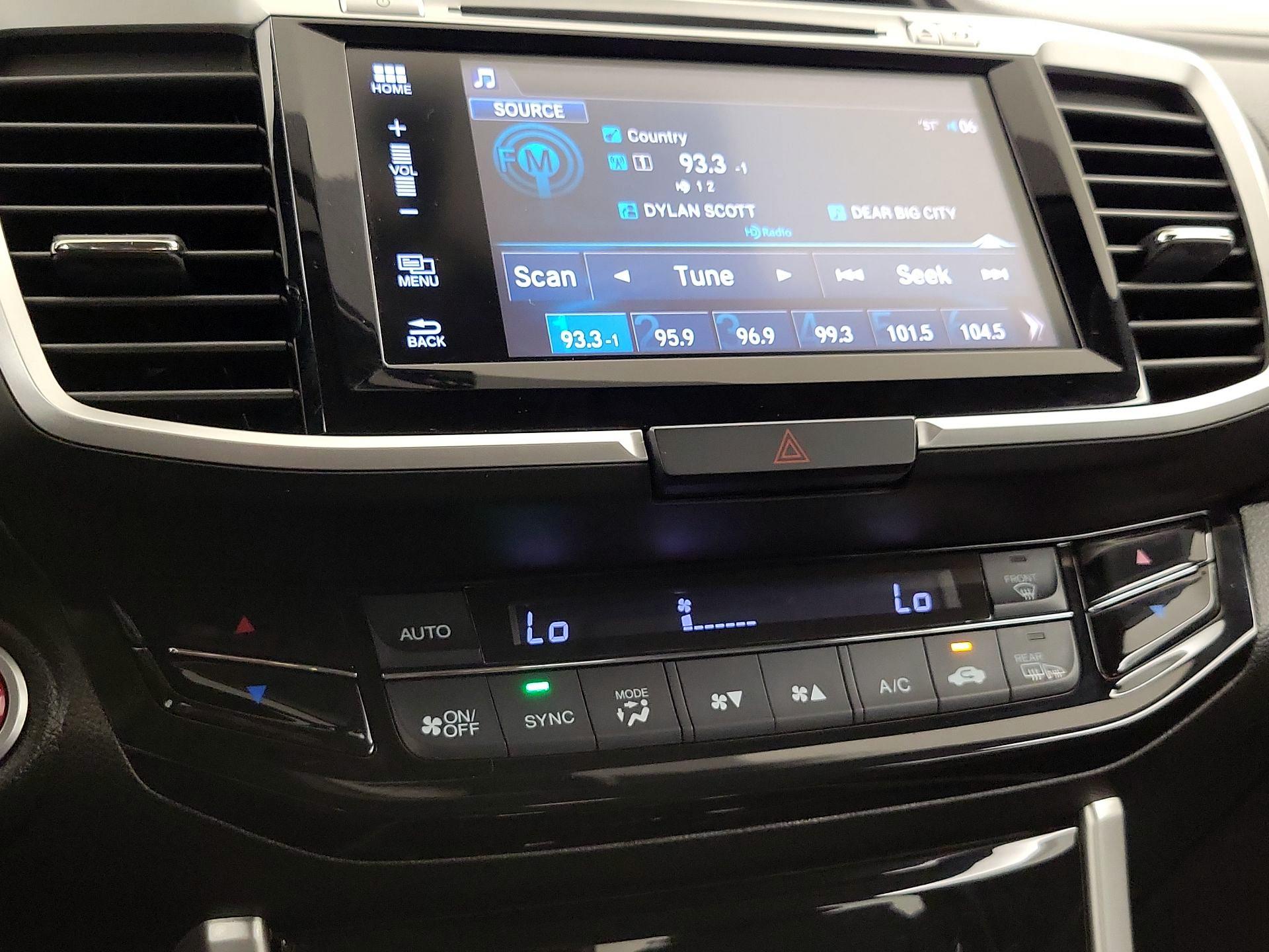 Thumbnail: 2016 Honda Accord - 14