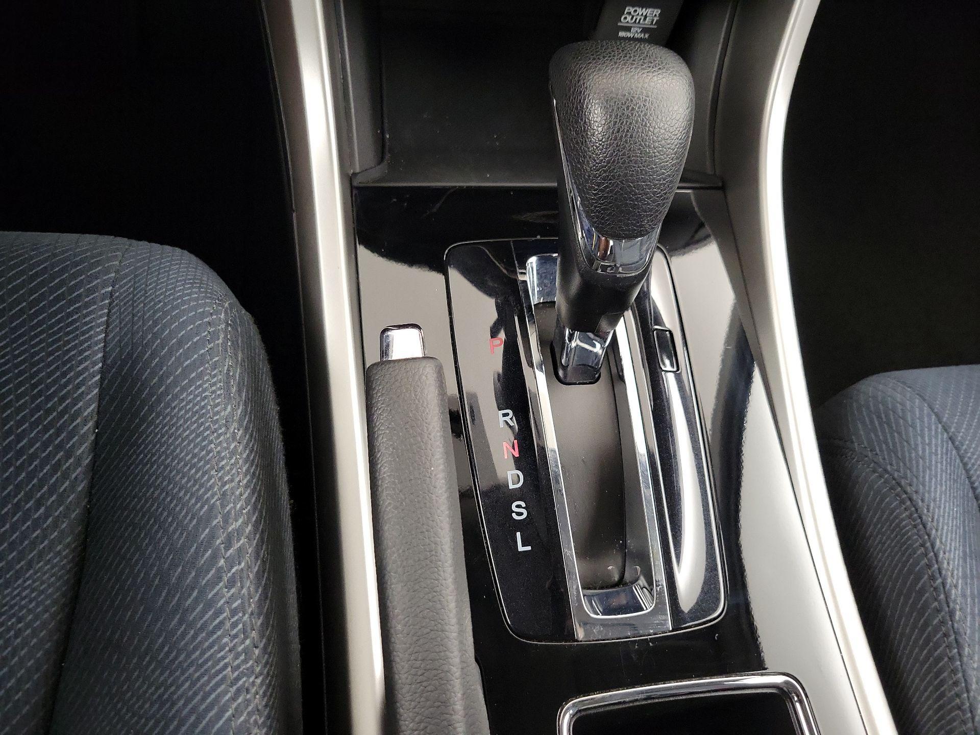 Thumbnail: 2016 Honda Accord - 15