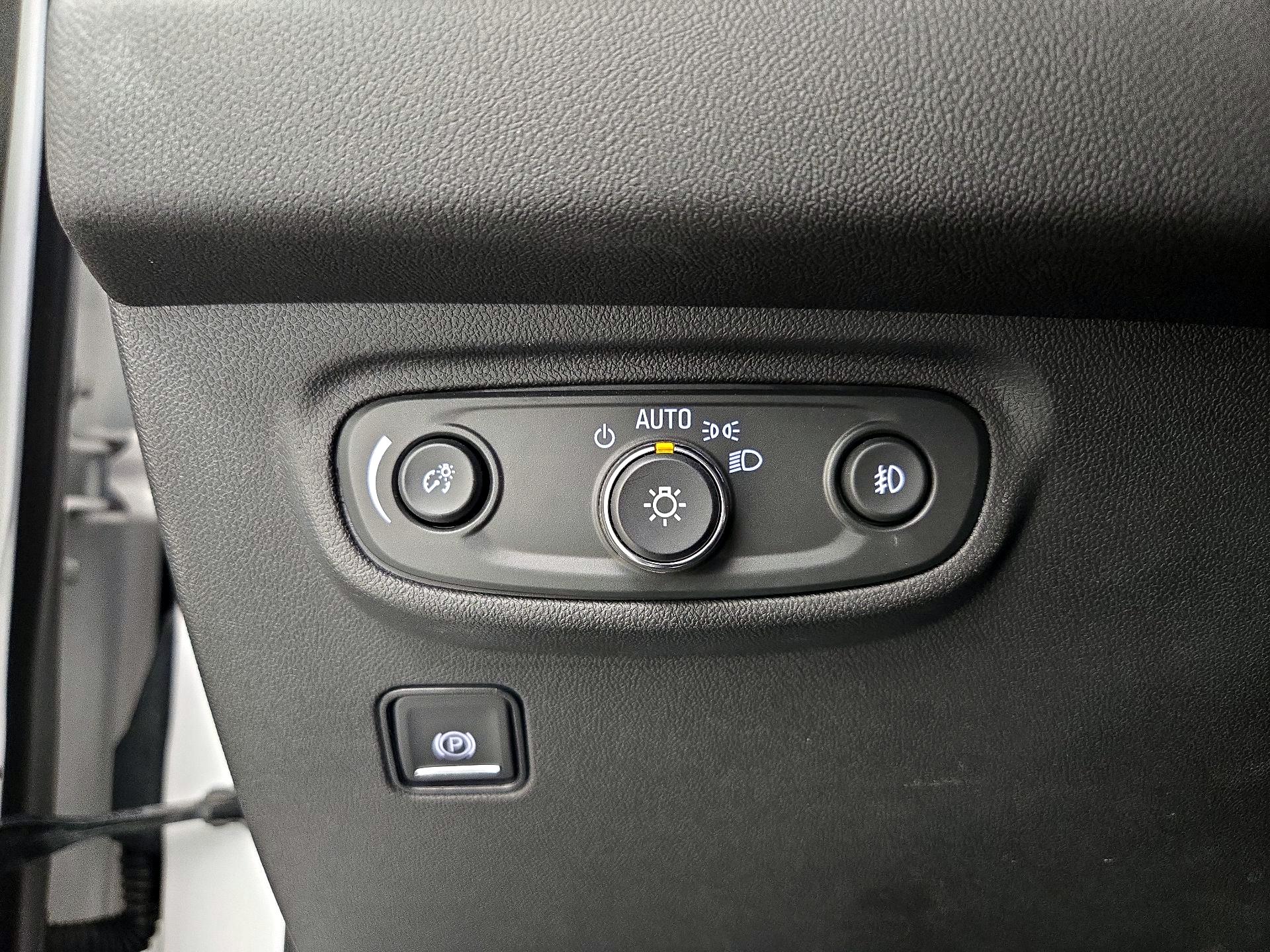 Thumbnail: 2020 GMC Terrain - 13