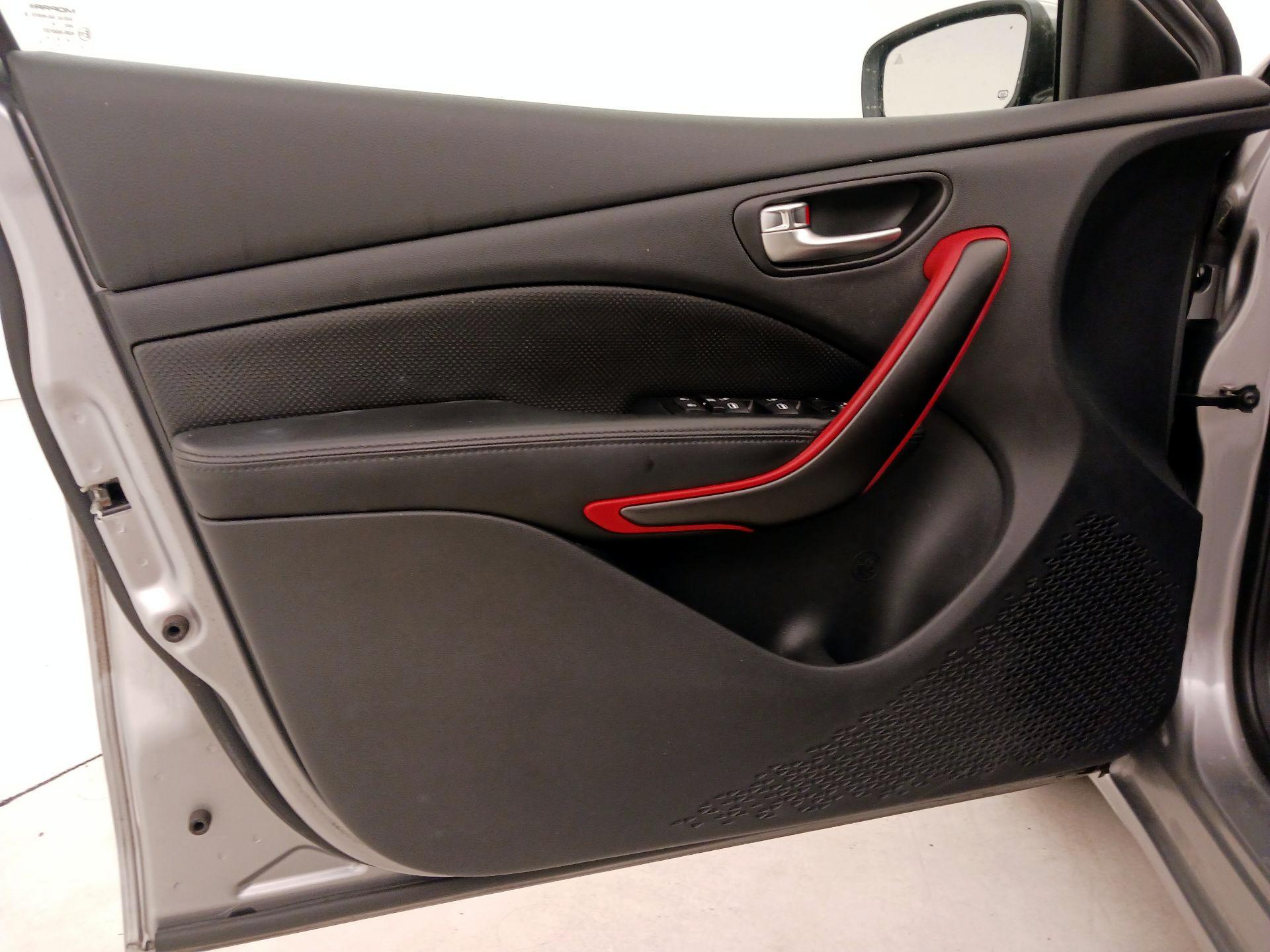 Thumbnail: 2015 Dodge Dart - 12