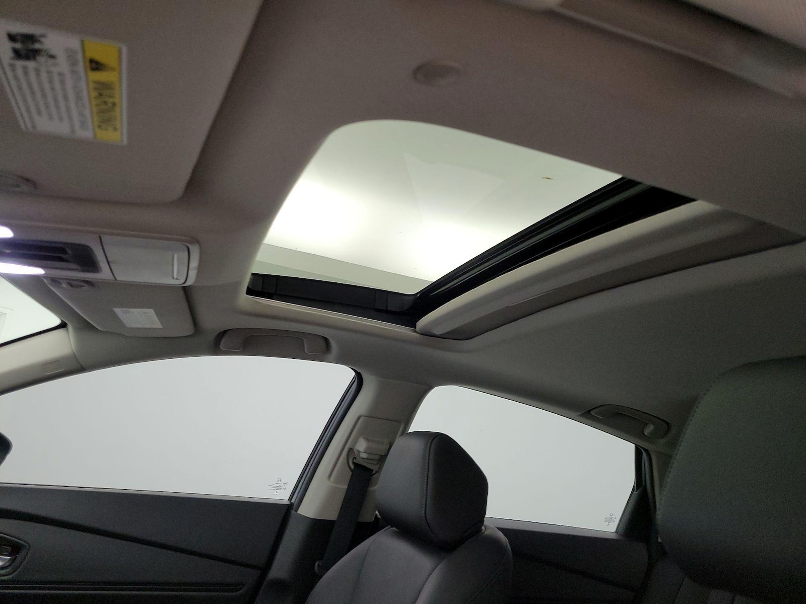 Sunroof(s) & Overhead Airbags