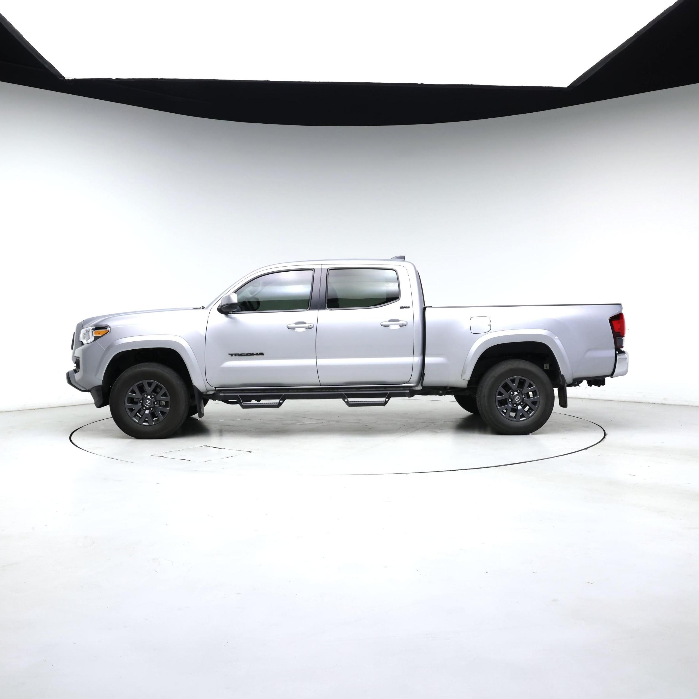 Thumbnail: 2021 Toyota Tacoma - 3