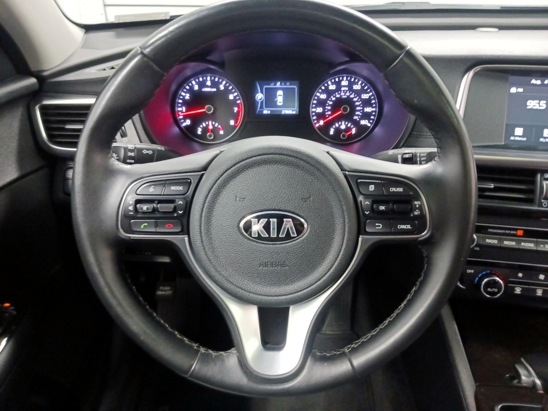 Thumbnail: 2018 Kia Optima - 10