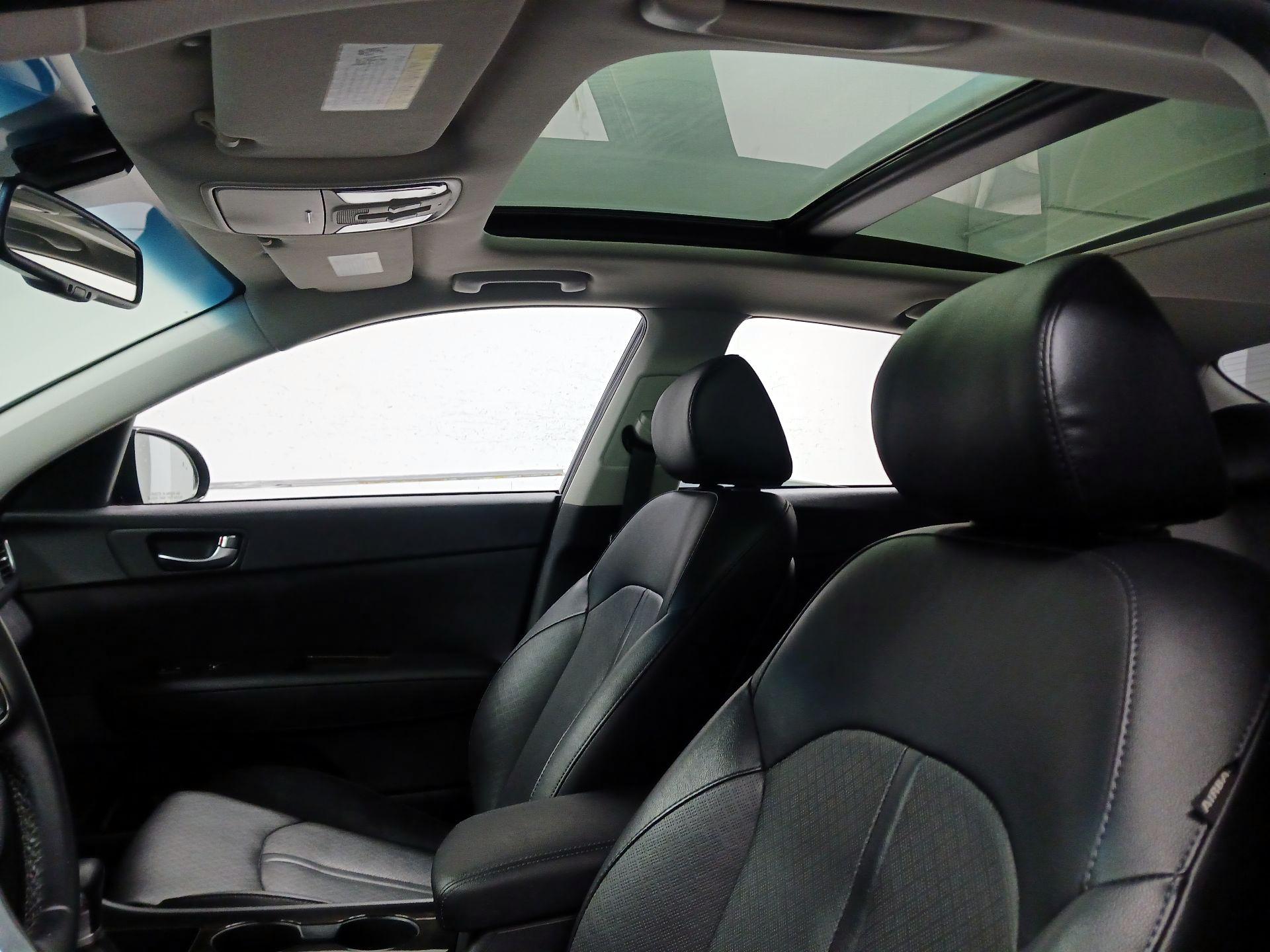 Thumbnail: 2018 Kia Optima - 19