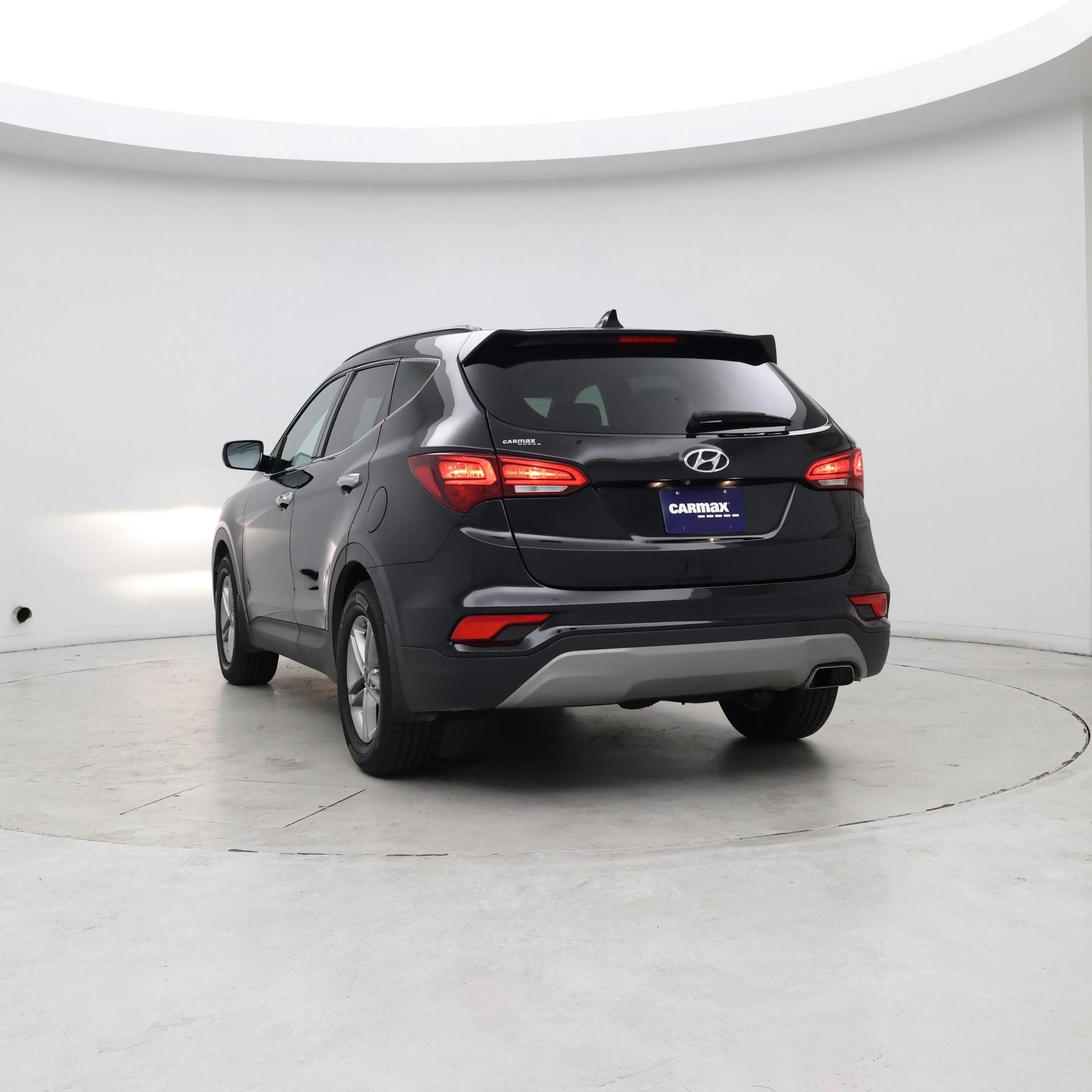 Thumbnail: 2018 Hyundai Santa Fe - 3