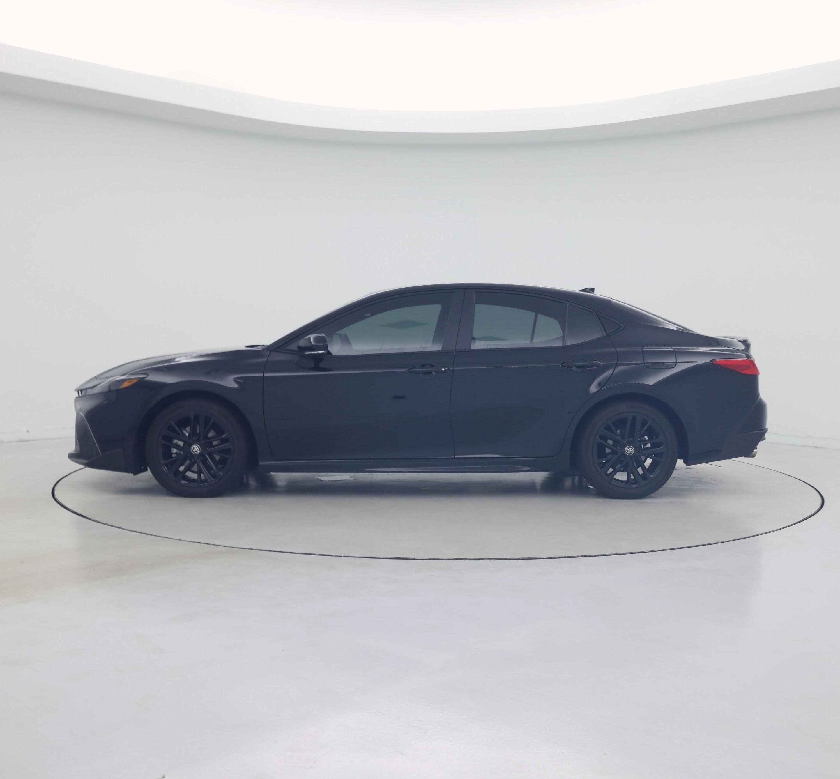 Thumbnail: 2026 Toyota Camry - 3