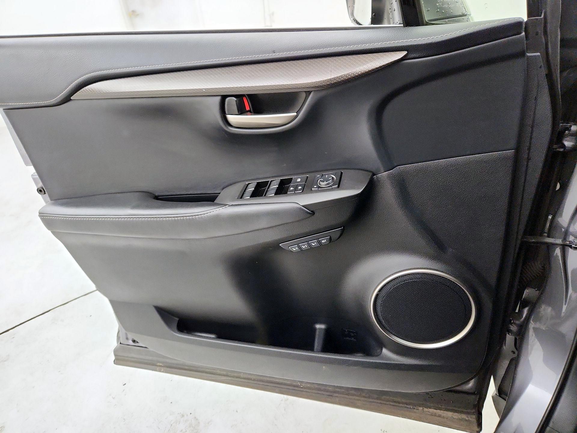 Thumbnail: 2016 Lexus NX - 12