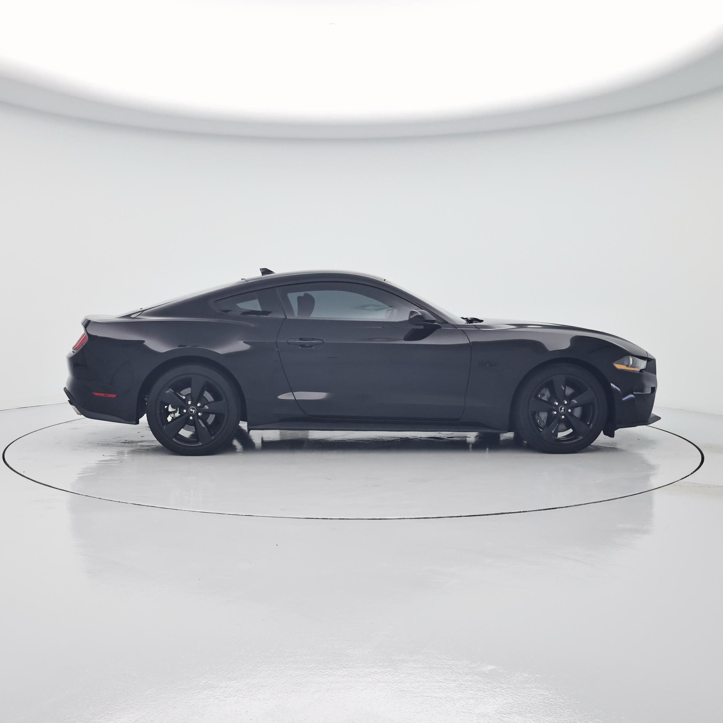 Thumbnail: 2022 Ford Mustang - 7