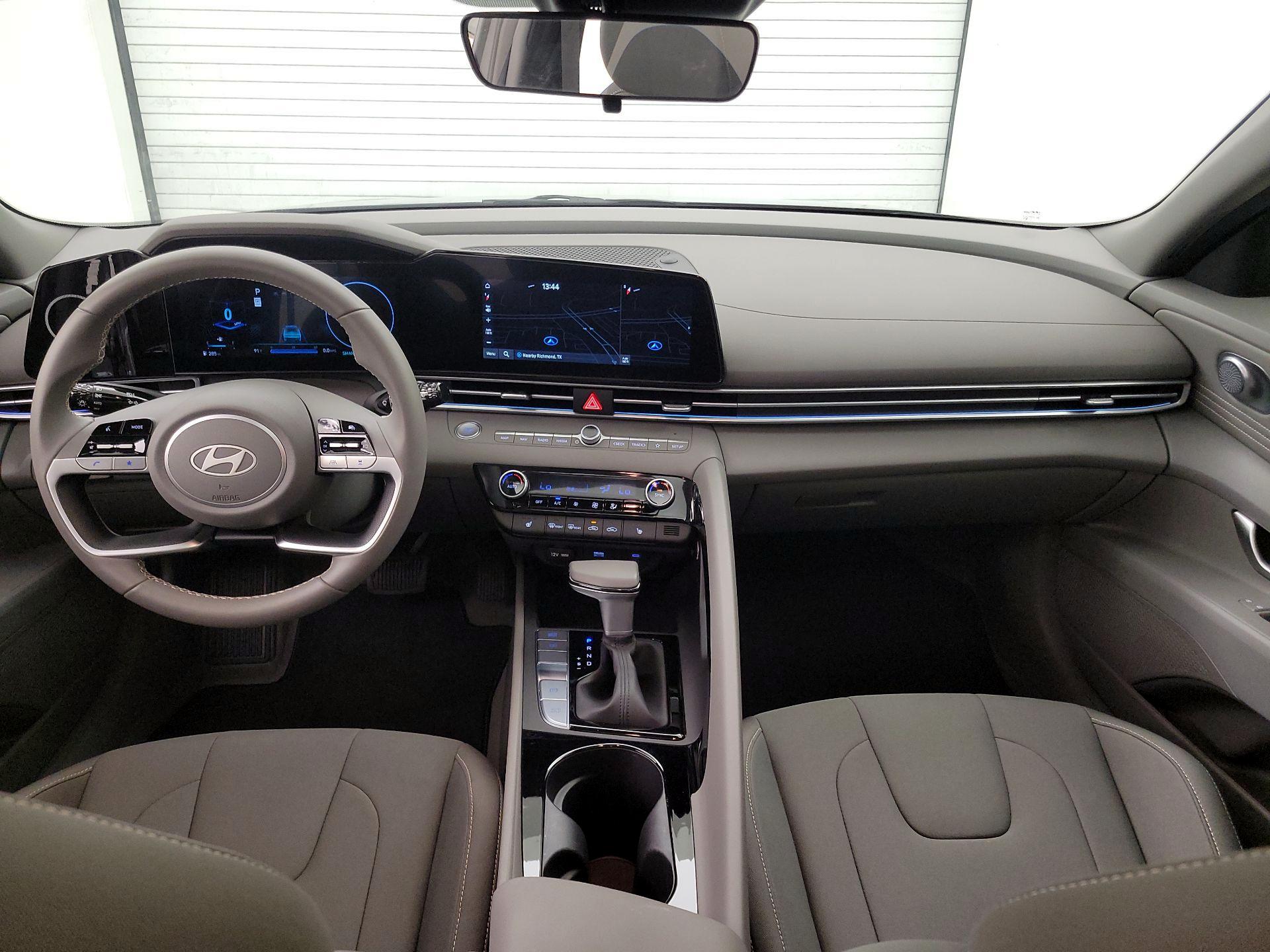 Thumbnail: 2024 Hyundai Elantra - 9