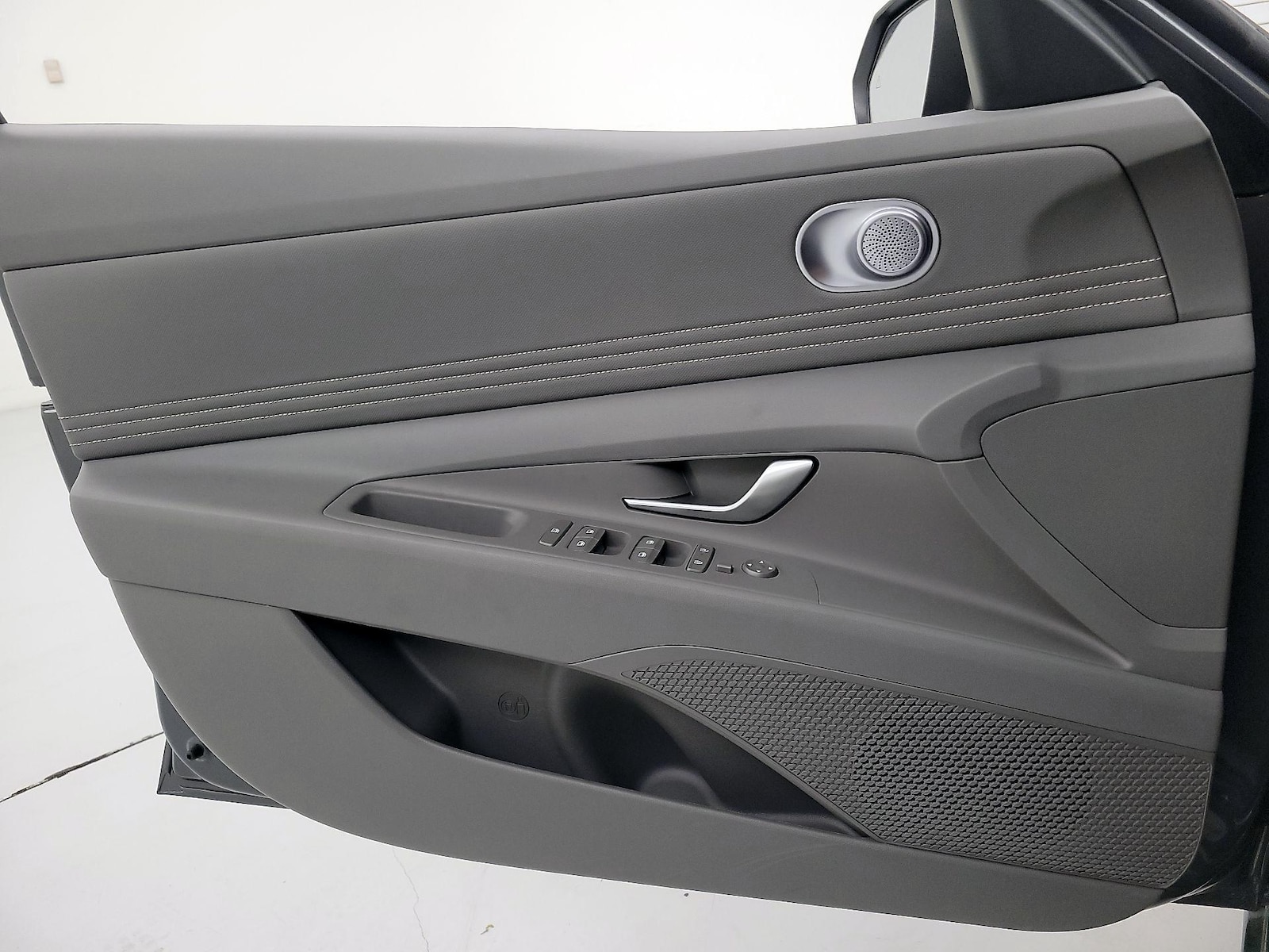 2024 Hyundai Elantra SEL - Photo 13