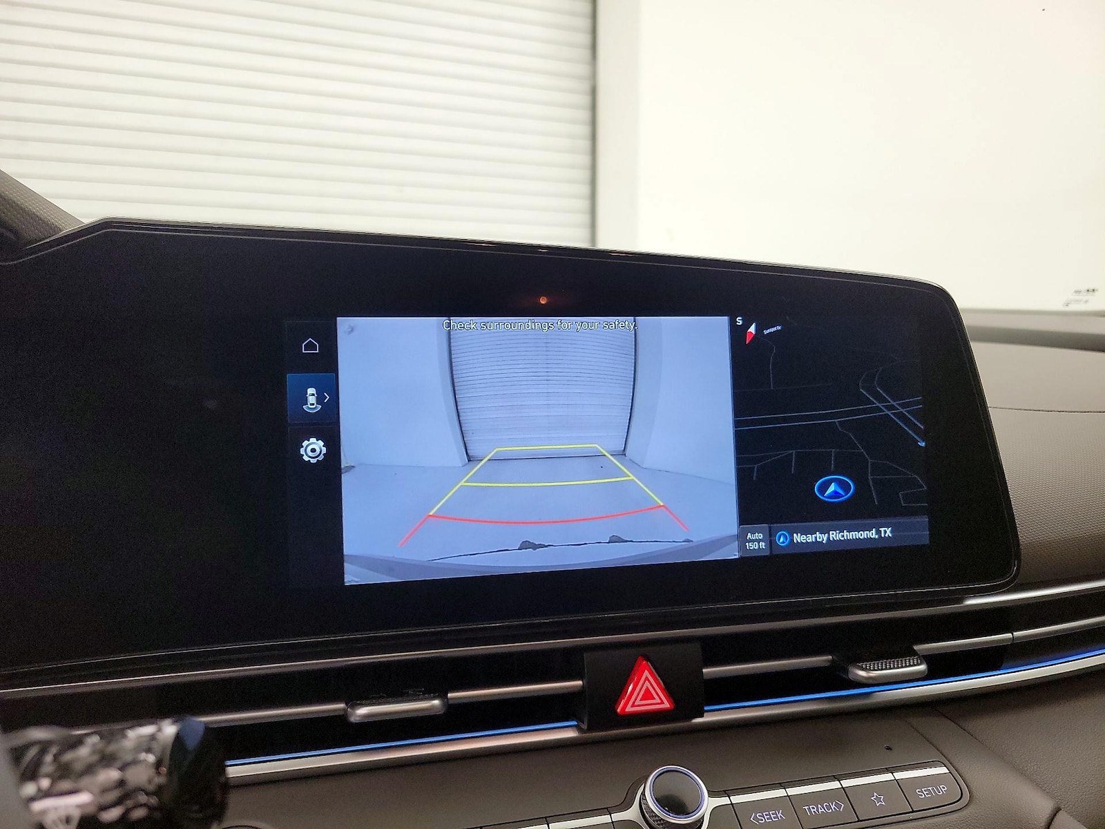 2024 Hyundai Elantra SEL - Photo 16
