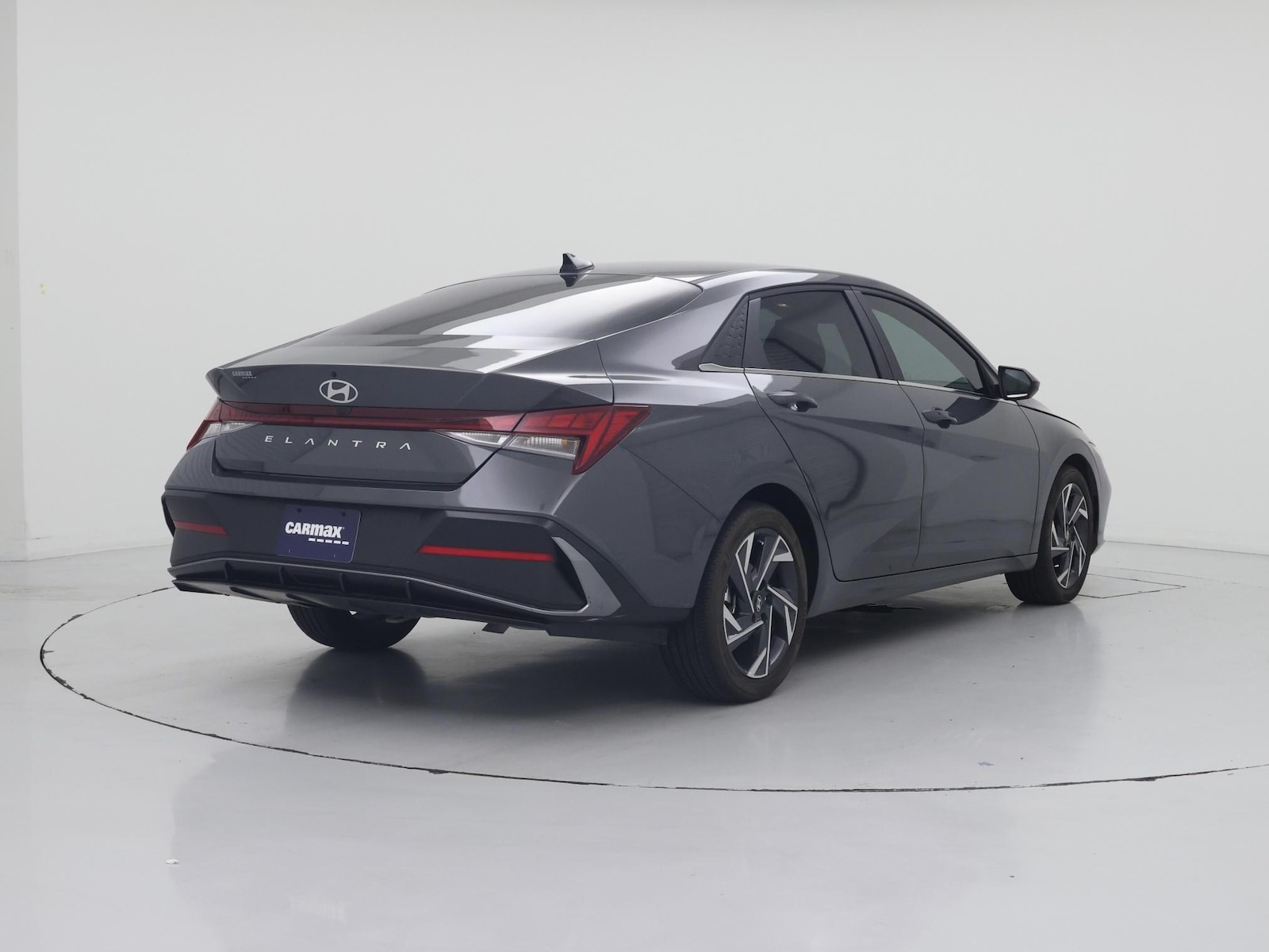 2024 Hyundai Elantra SEL - Photo 9