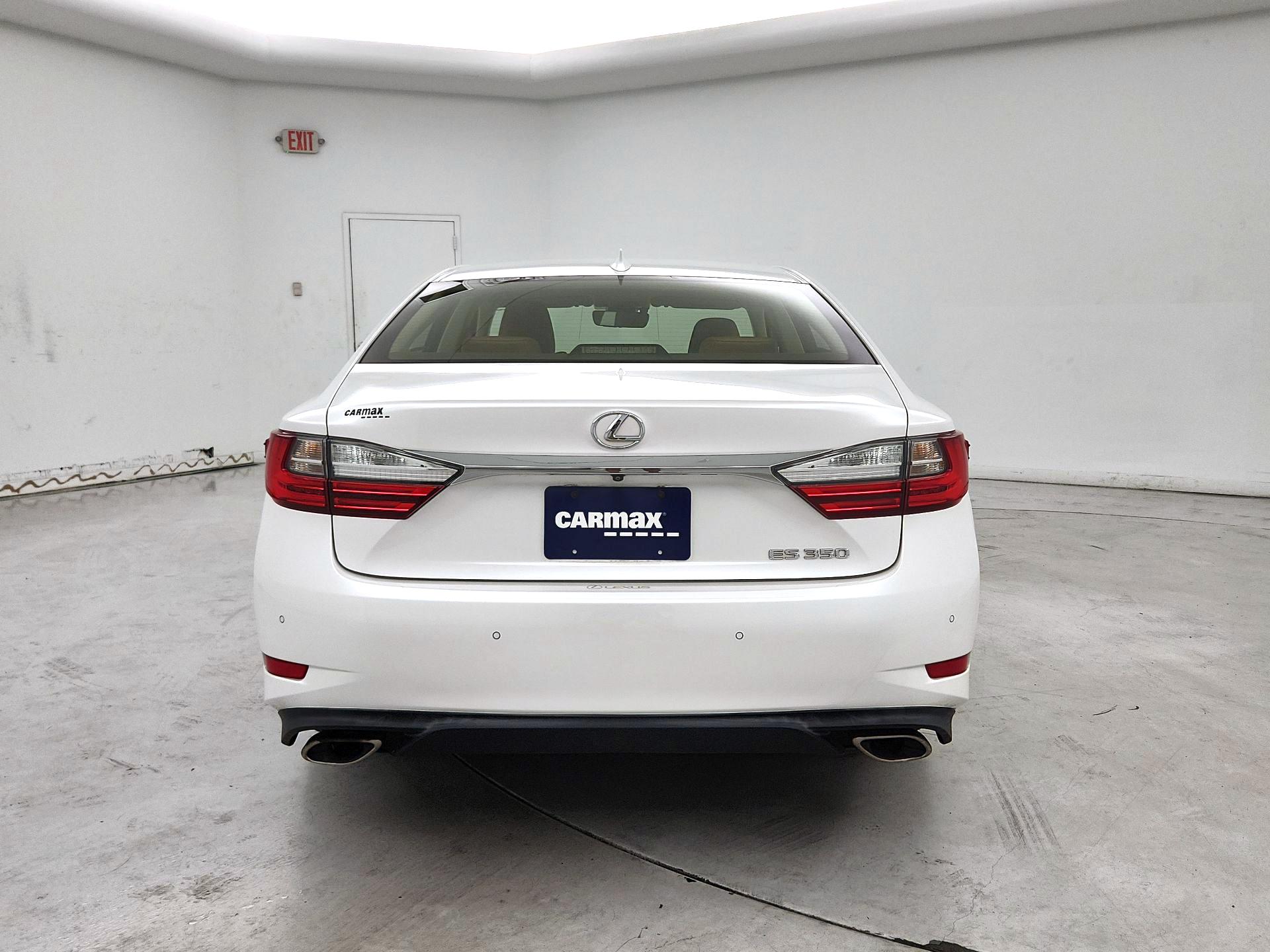 Thumbnail: 2016 Lexus ES - 6