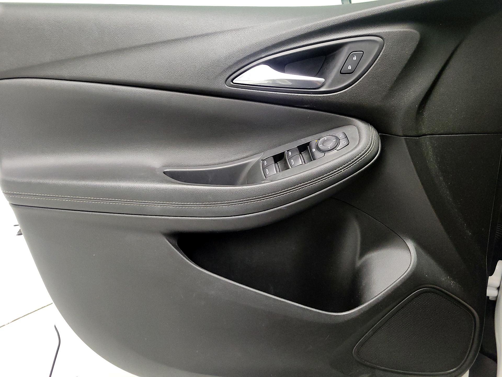 Thumbnail: 2020 Buick Encore GX - 12