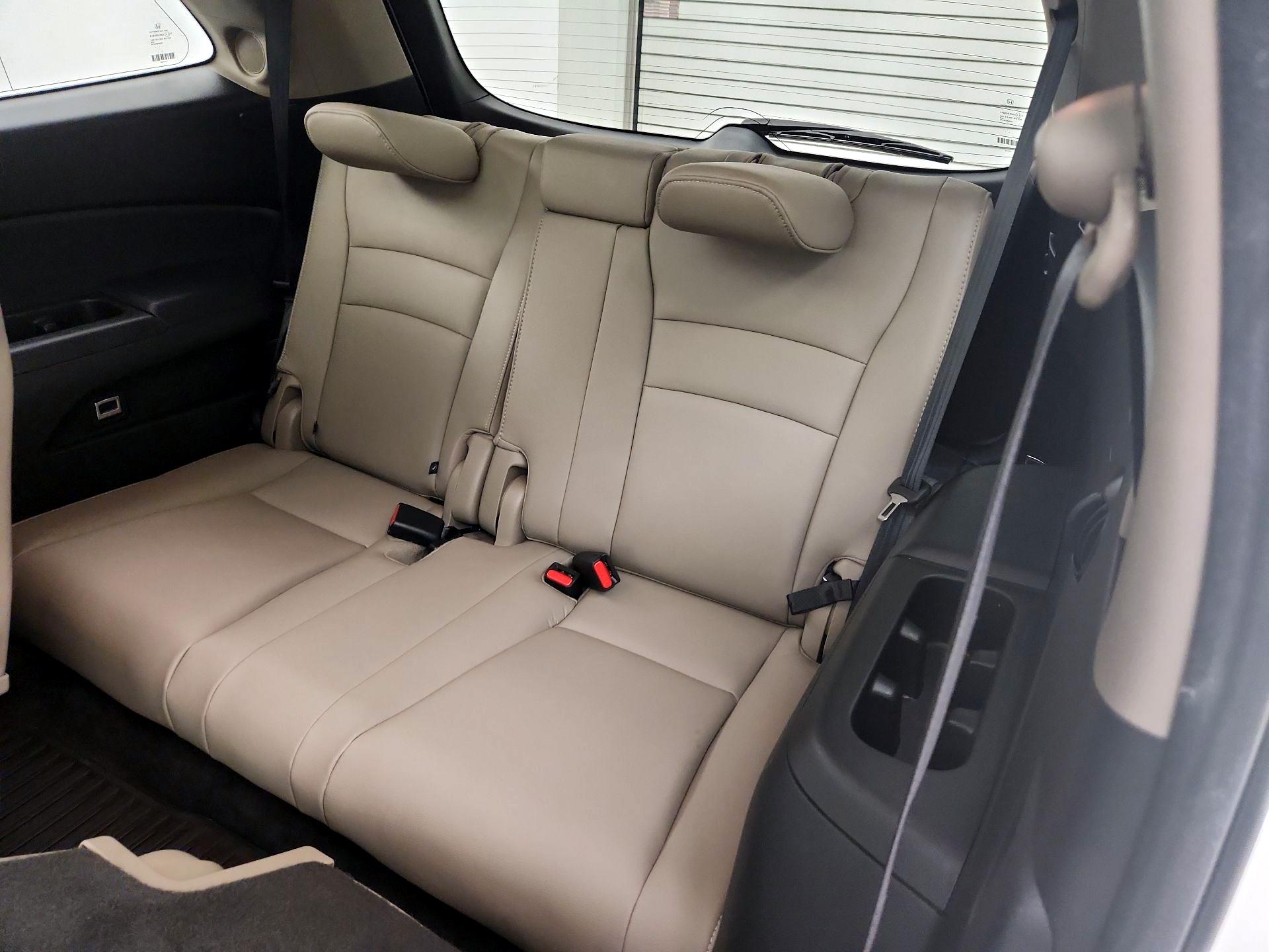 Thumbnail: 2017 Honda Pilot - 20