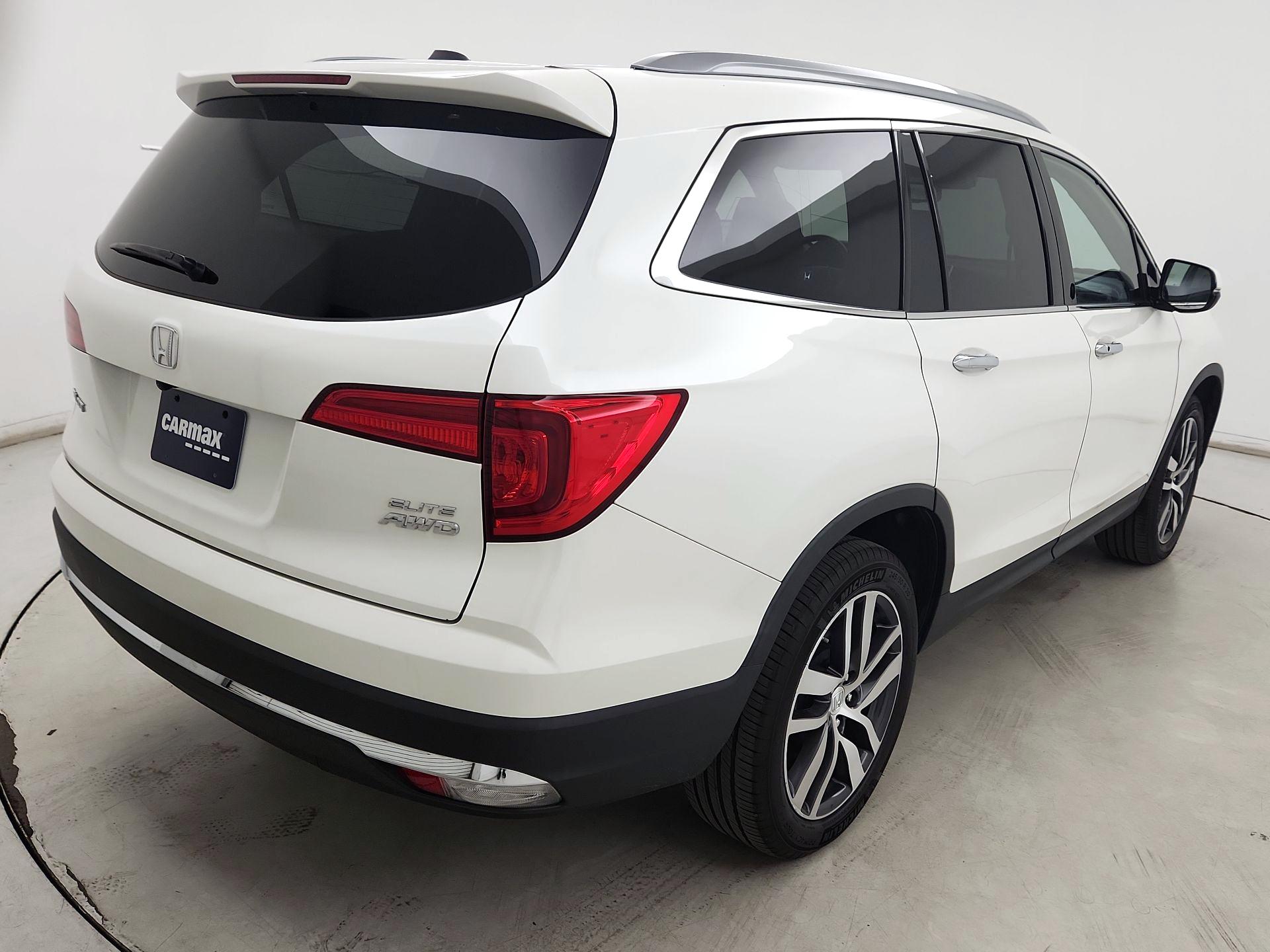 Thumbnail: 2017 Honda Pilot - 5