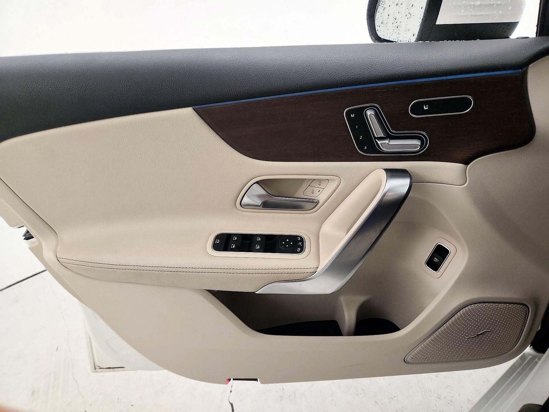 Thumbnail: 2021 Mercedes-Benz A-Class - 12