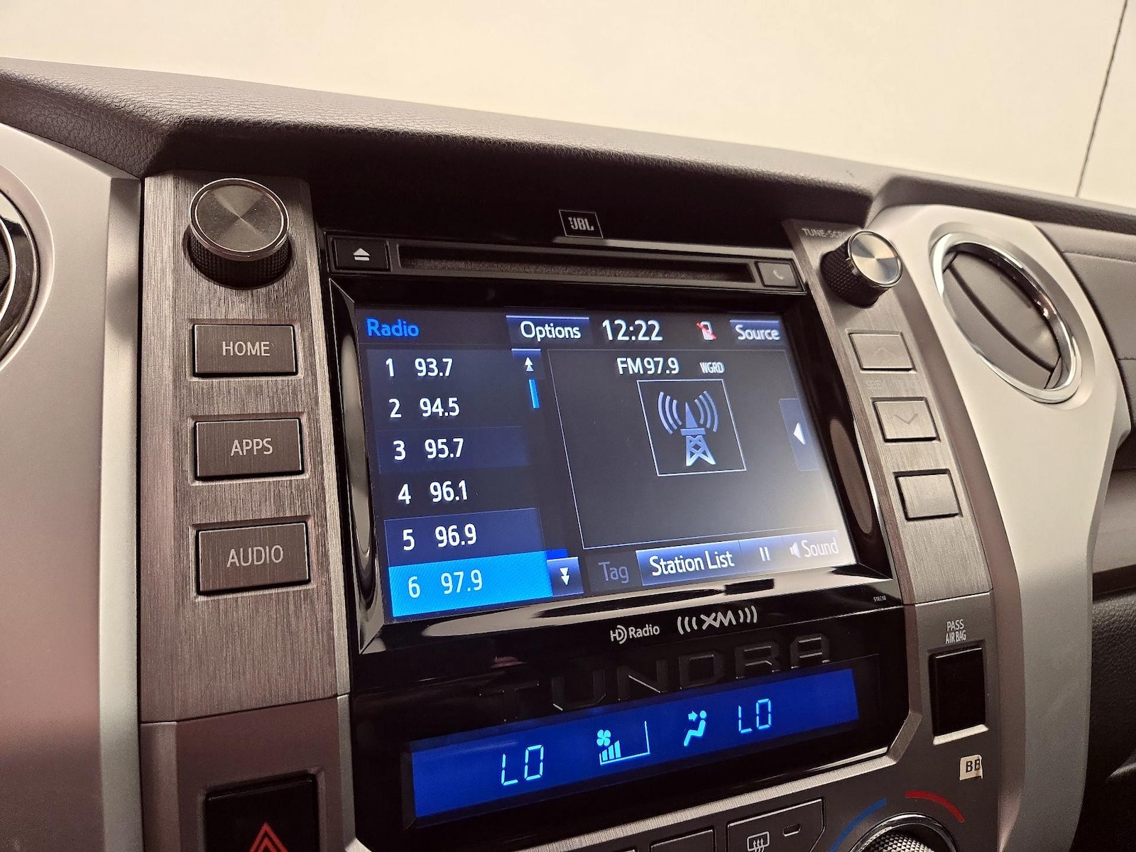 2018 Toyota Tundra Limited - Photo 17