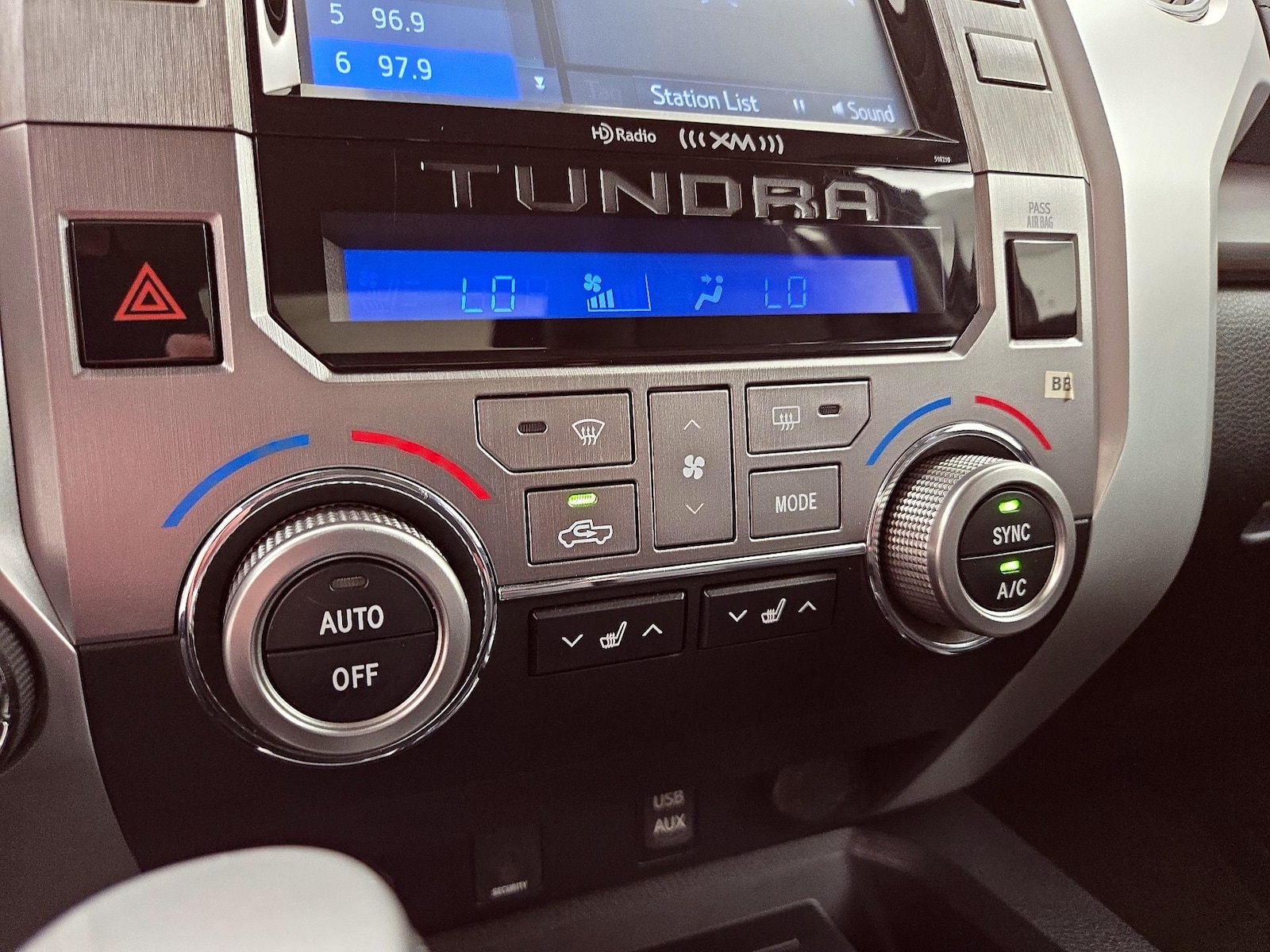 2018 Toyota Tundra Limited - Photo 18