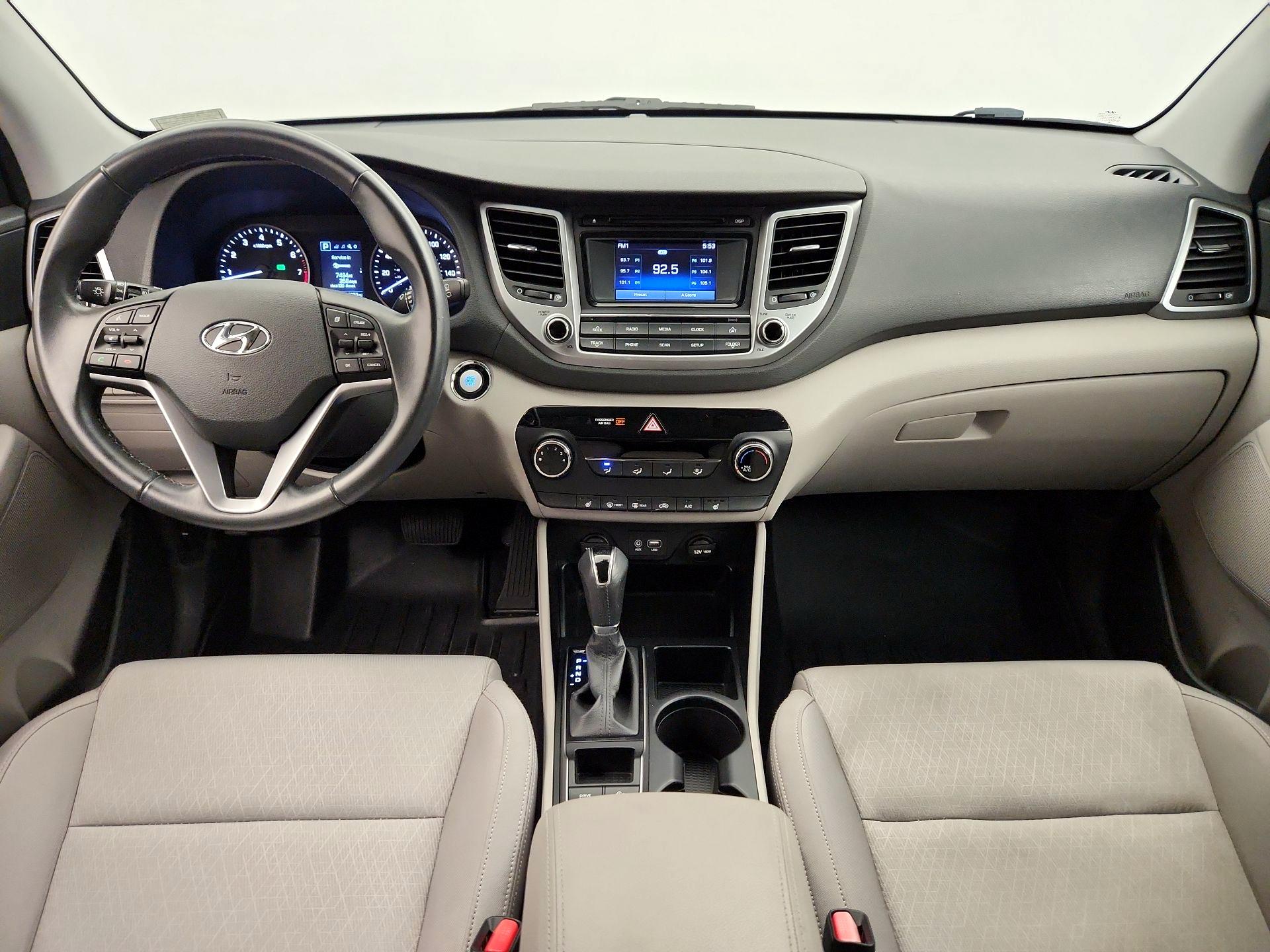 Thumbnail: 2016 Hyundai Tucson - 9