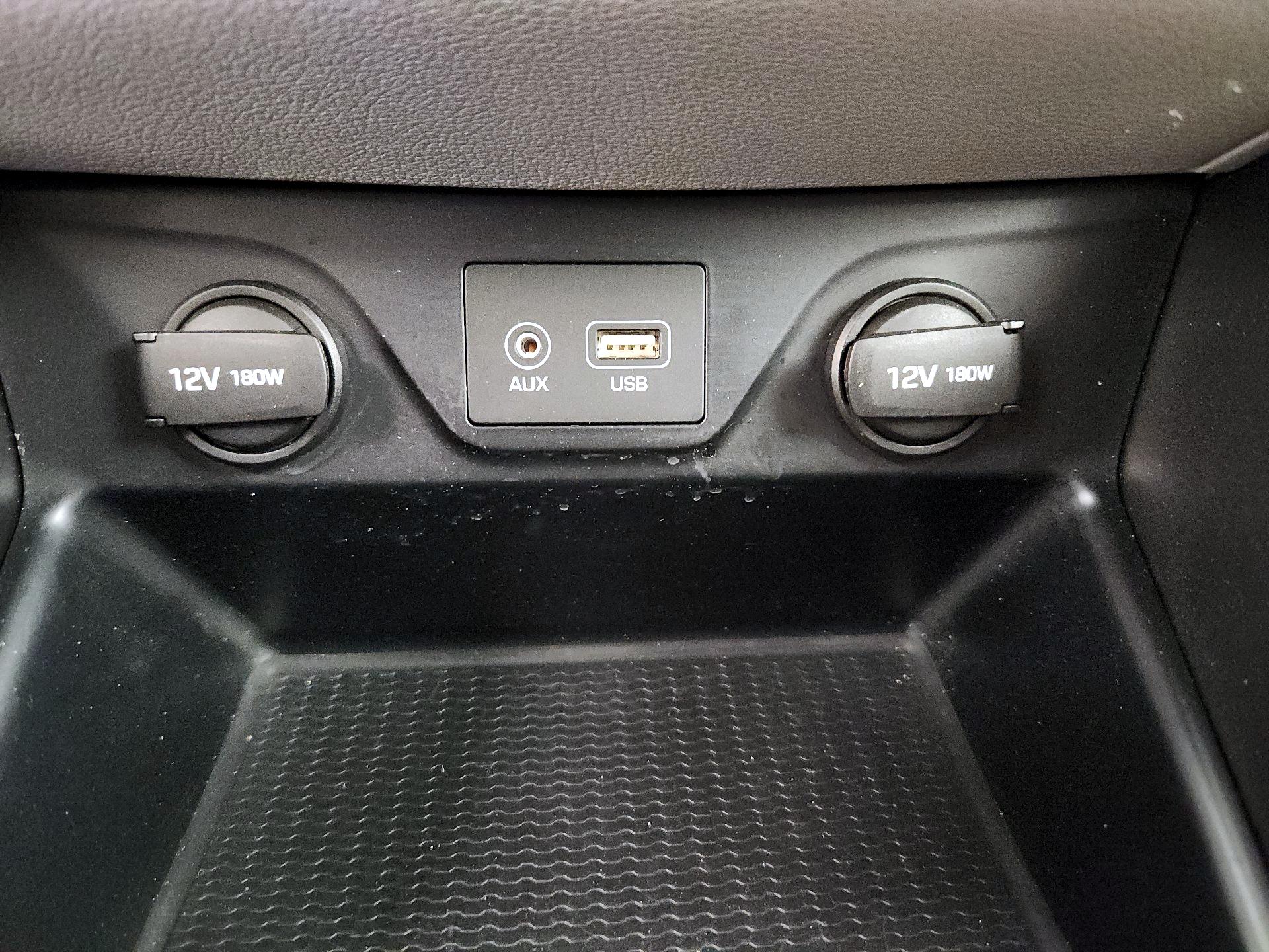 Thumbnail: 2016 Hyundai Tucson - 18