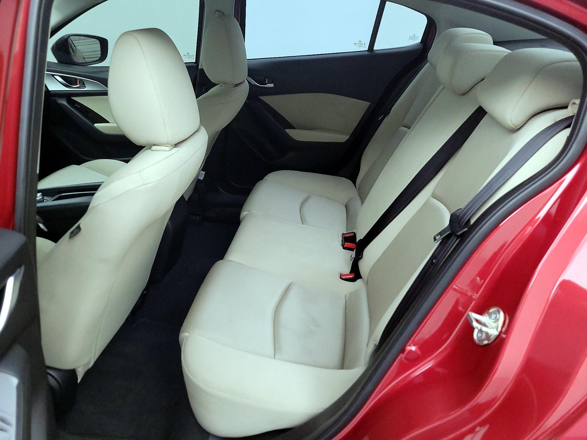 Thumbnail: 2017 Mazda Mazda3 - 19