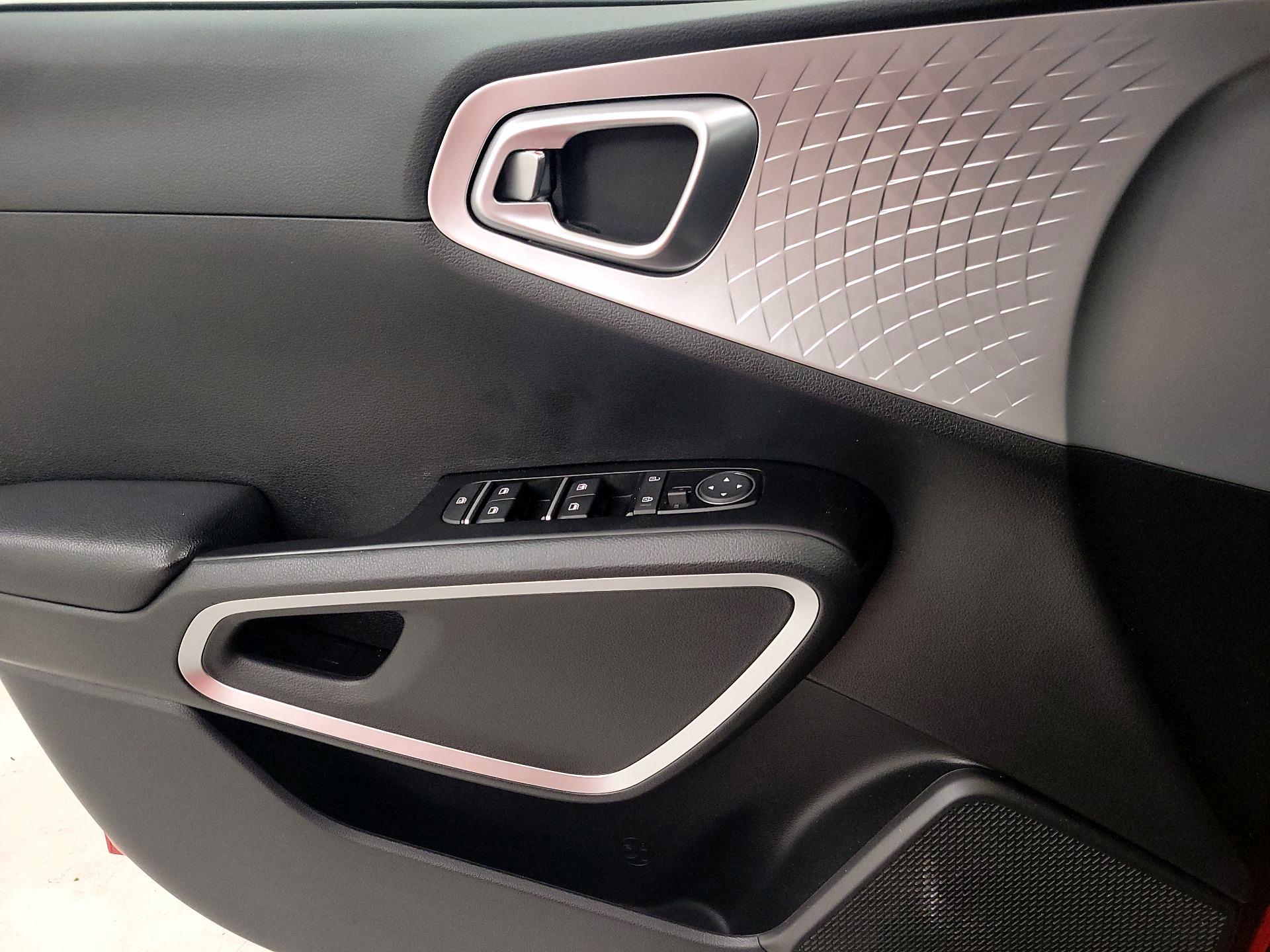 Thumbnail: 2021 Kia Soul - 12